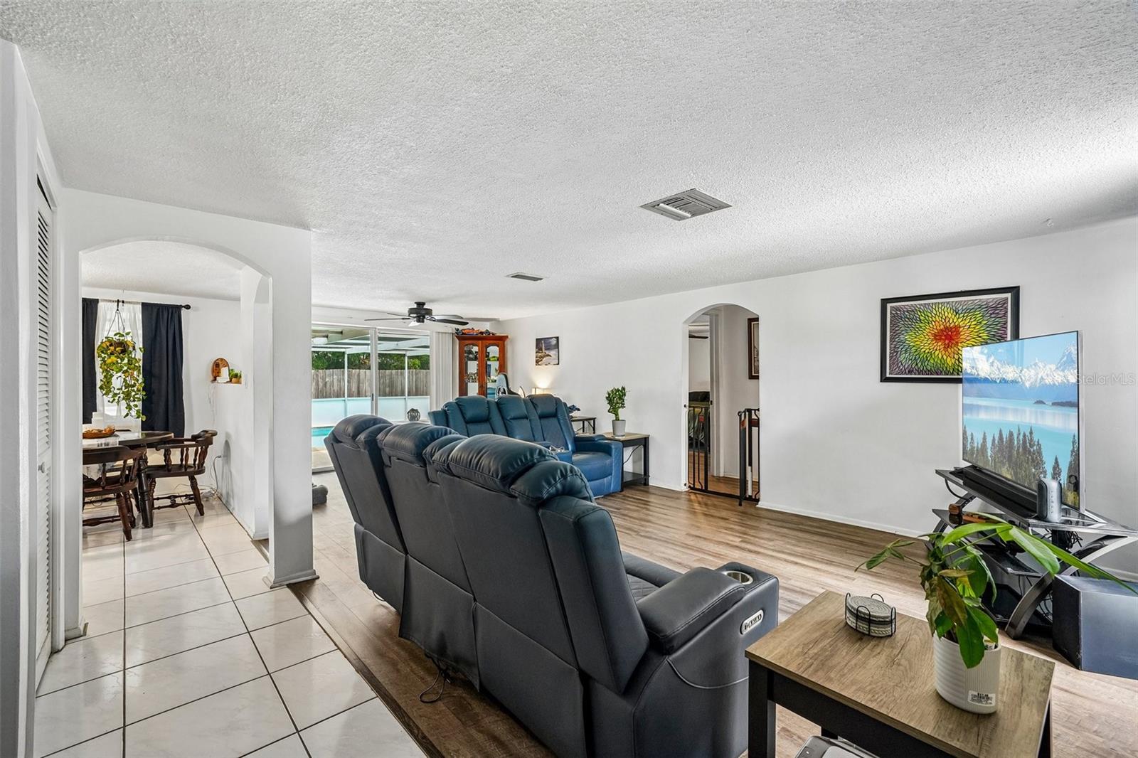 REGENCY PARK - Residential
