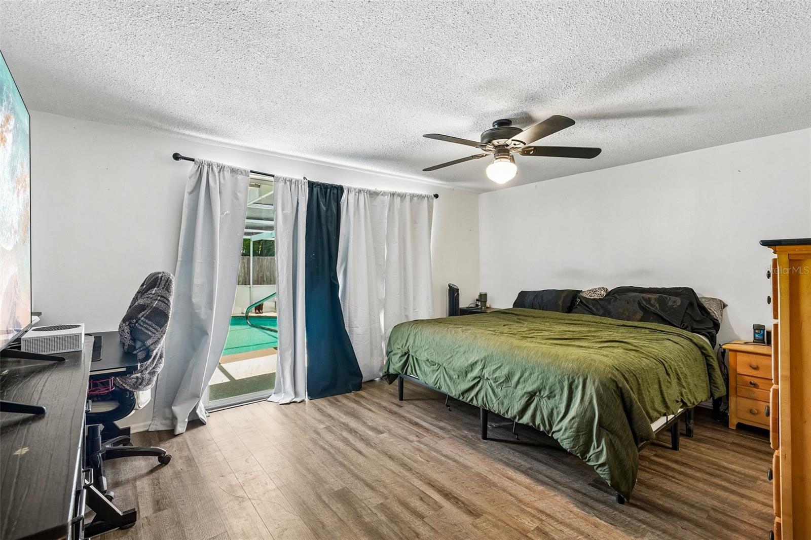 REGENCY PARK - Residential