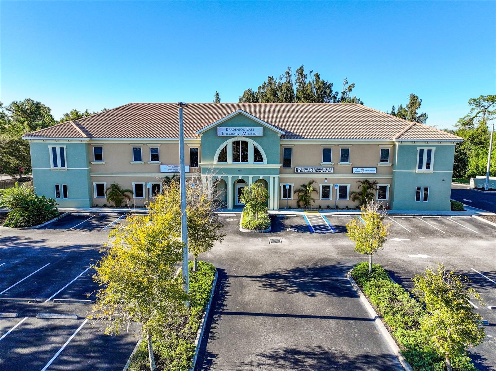 RANCH LAKE PLAZA LT 9 - Commercial Sale