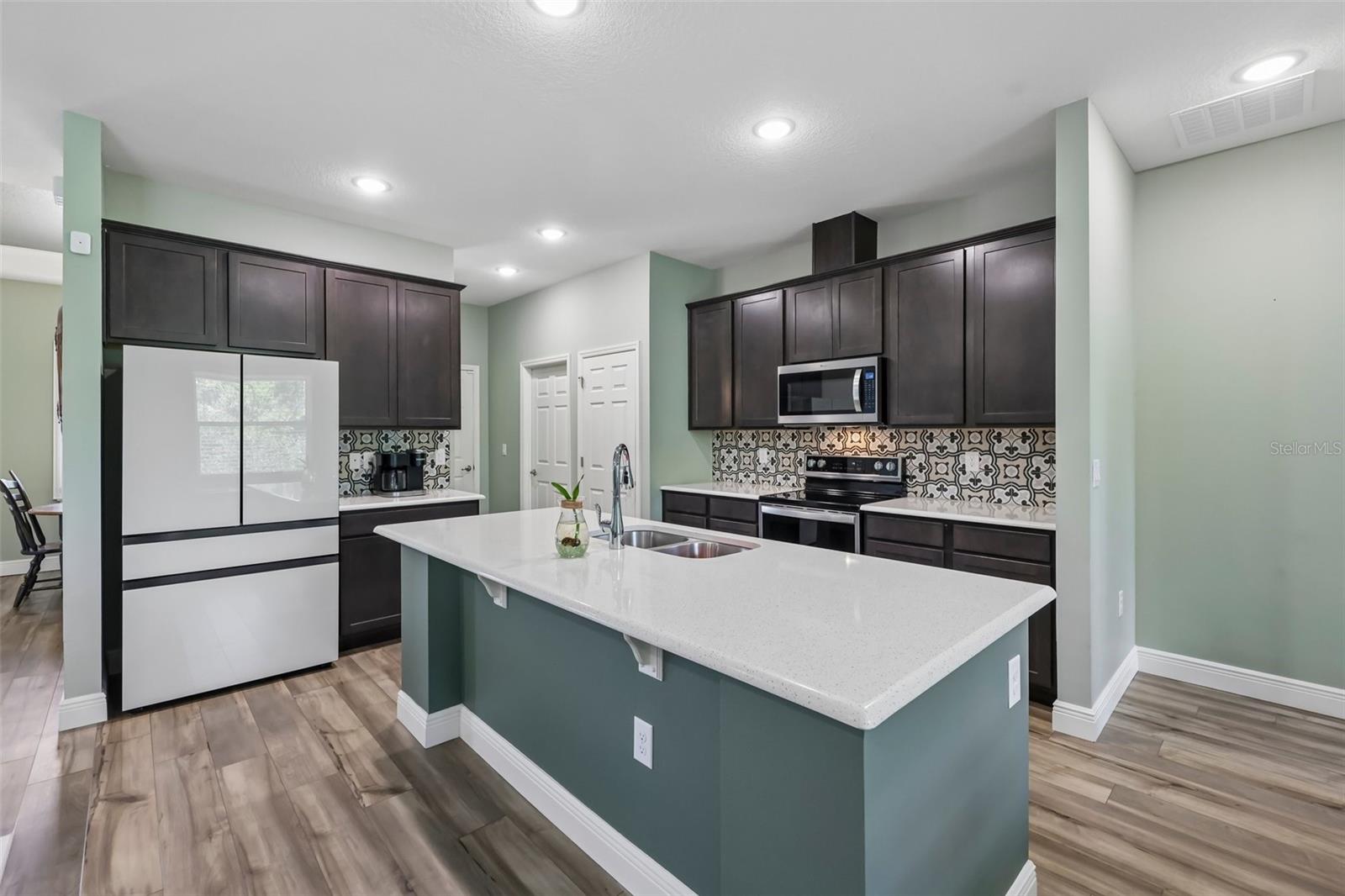 OCALA WATERWAY ESTATE - Residential