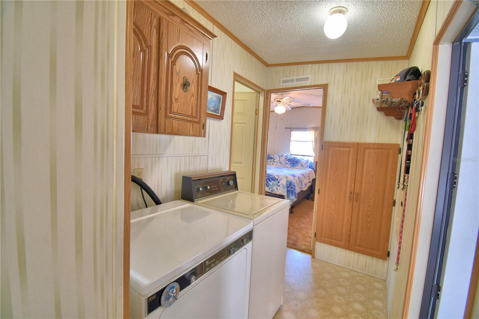 LAKE MARIANA ACRES - Residential