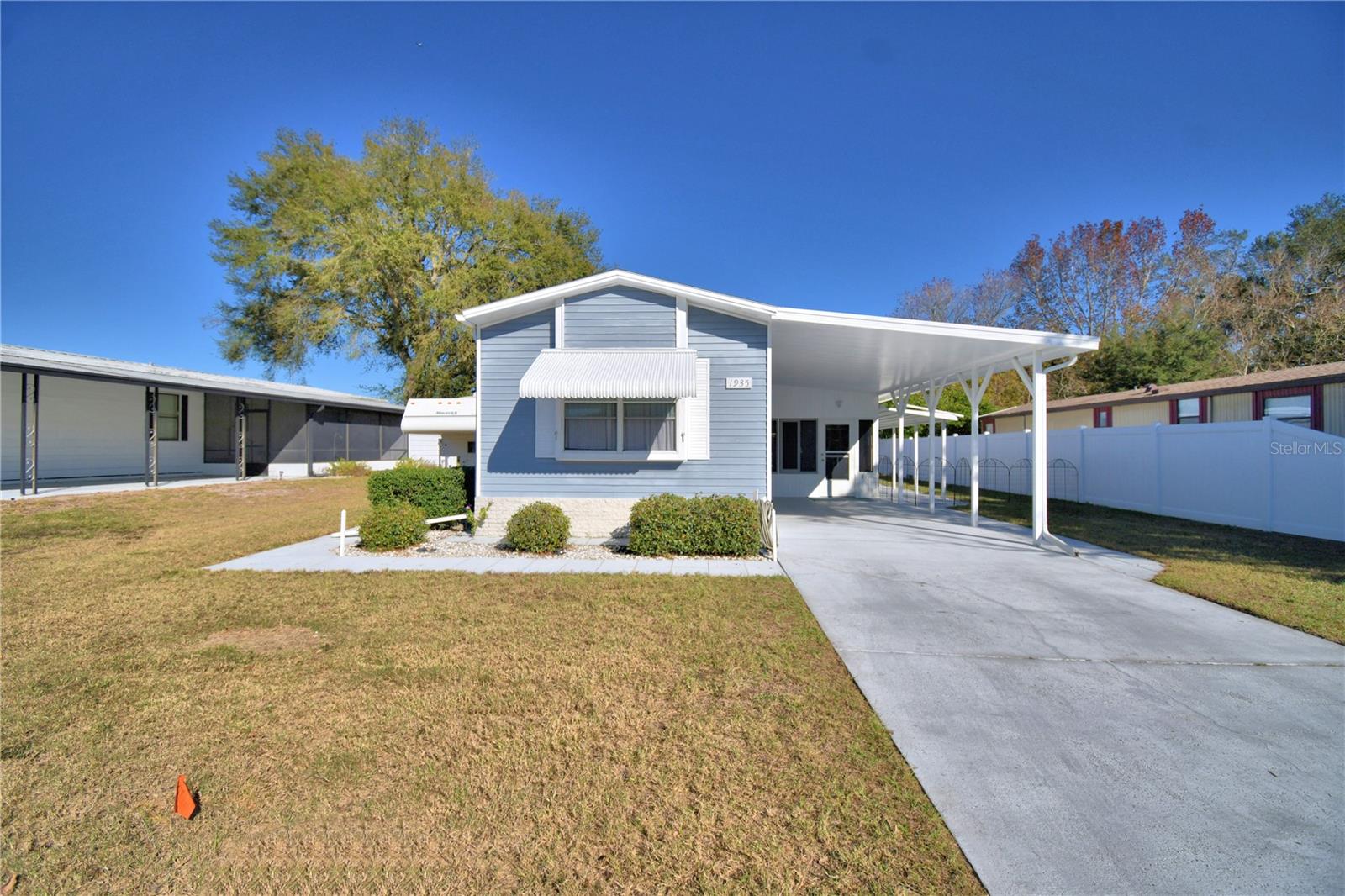LAKE MARIANA ACRES - Residential