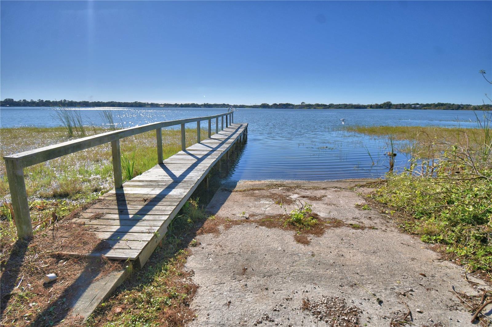 LAKE MARIANA ACRES - Residential
