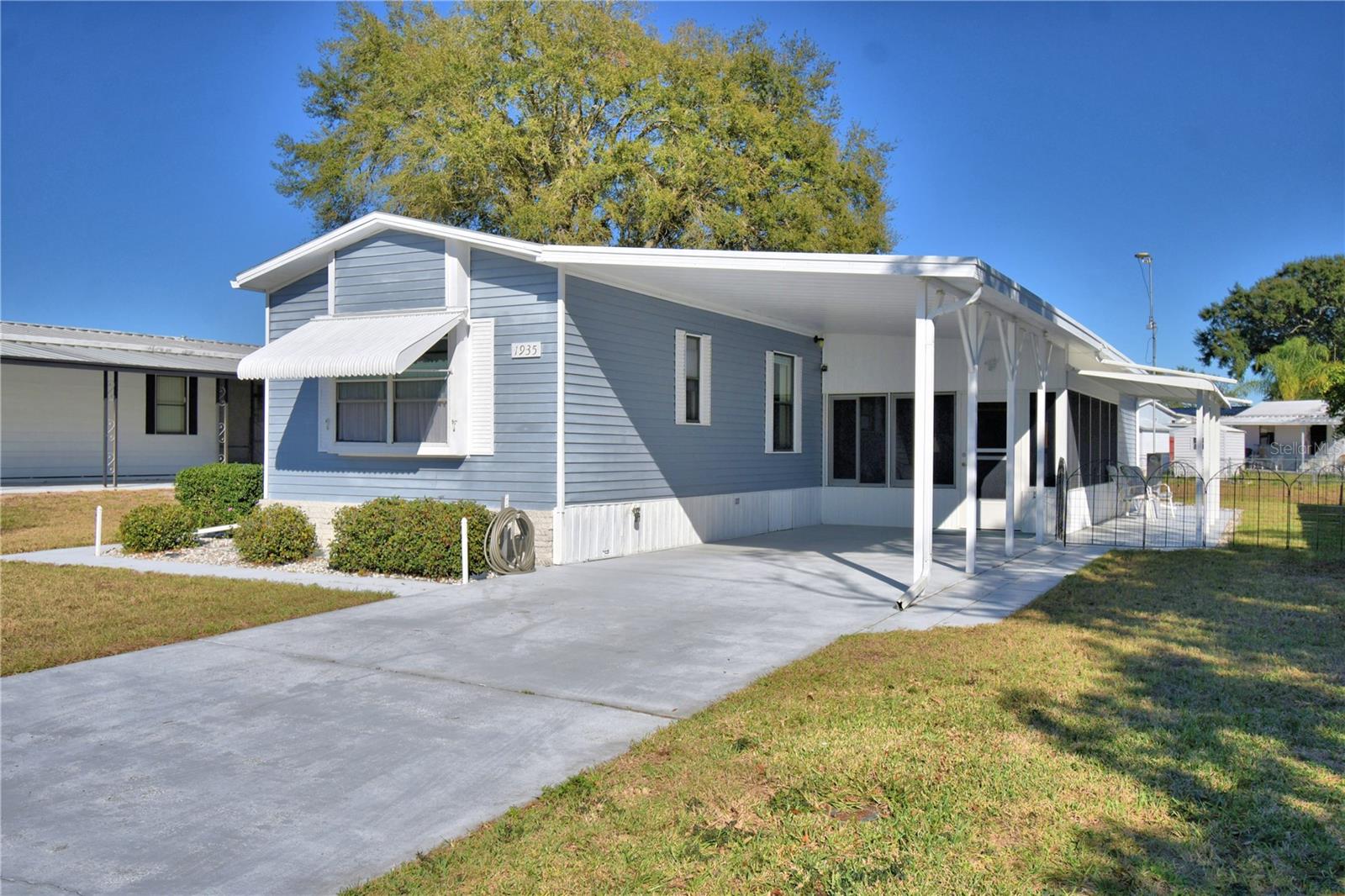 LAKE MARIANA ACRES - Residential