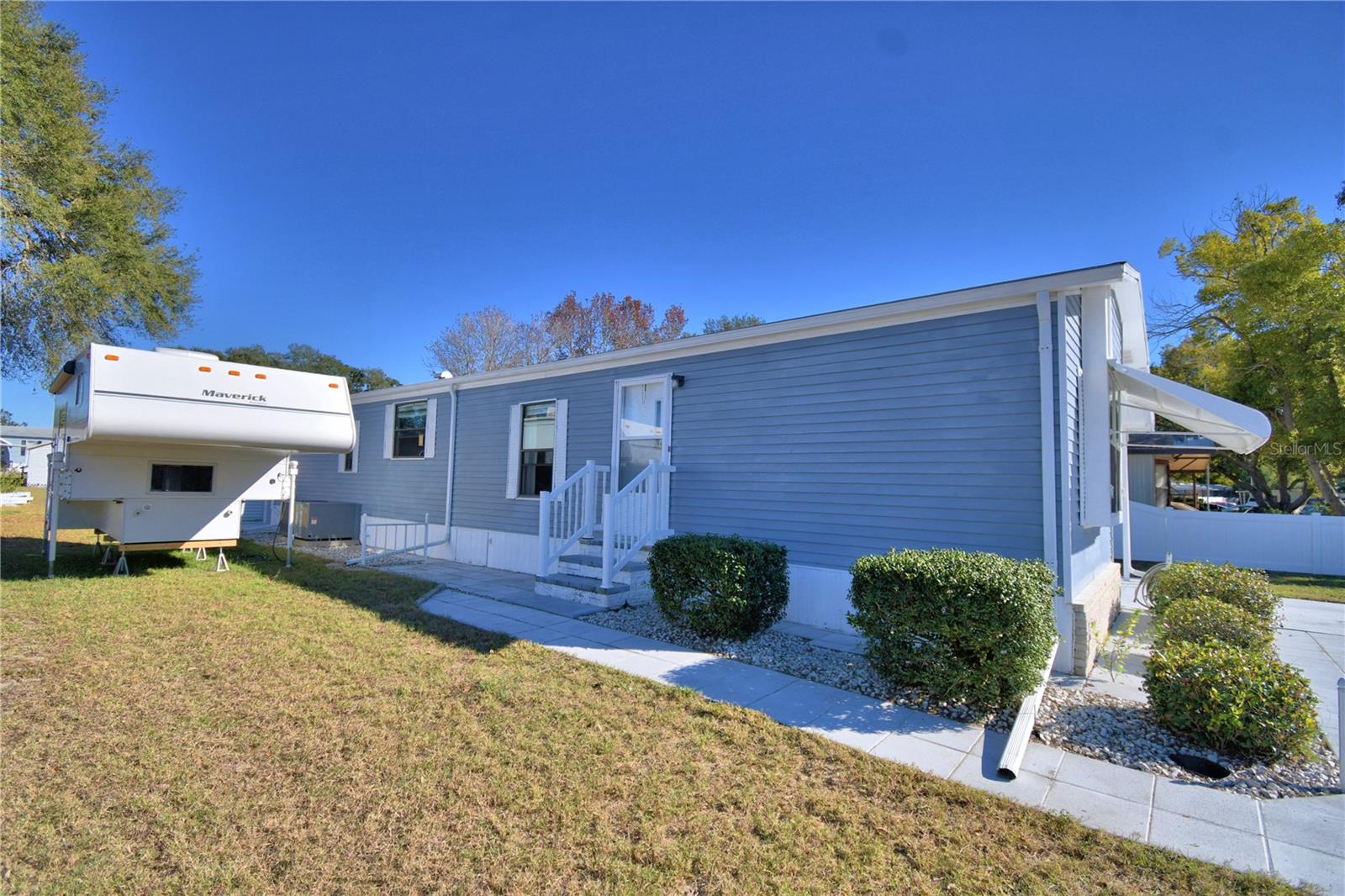 LAKE MARIANA ACRES - Residential