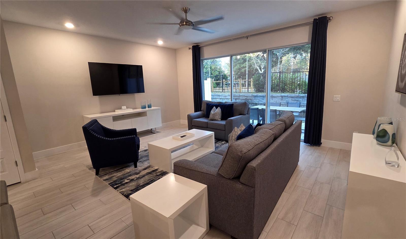 SPECTRUM AT REUNION PH 2 - Residential