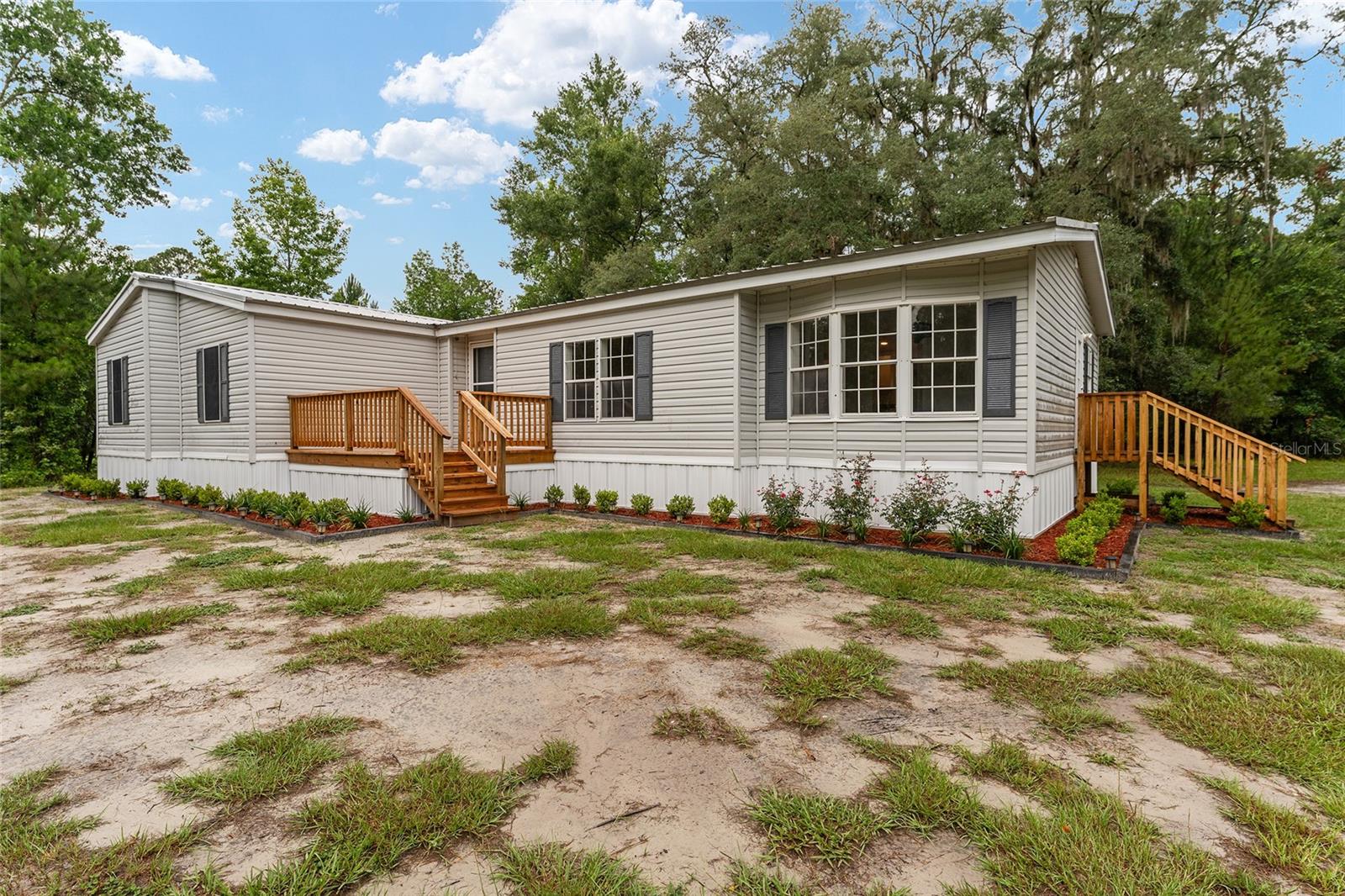 SADDLE BROOK ESTATE - Residential