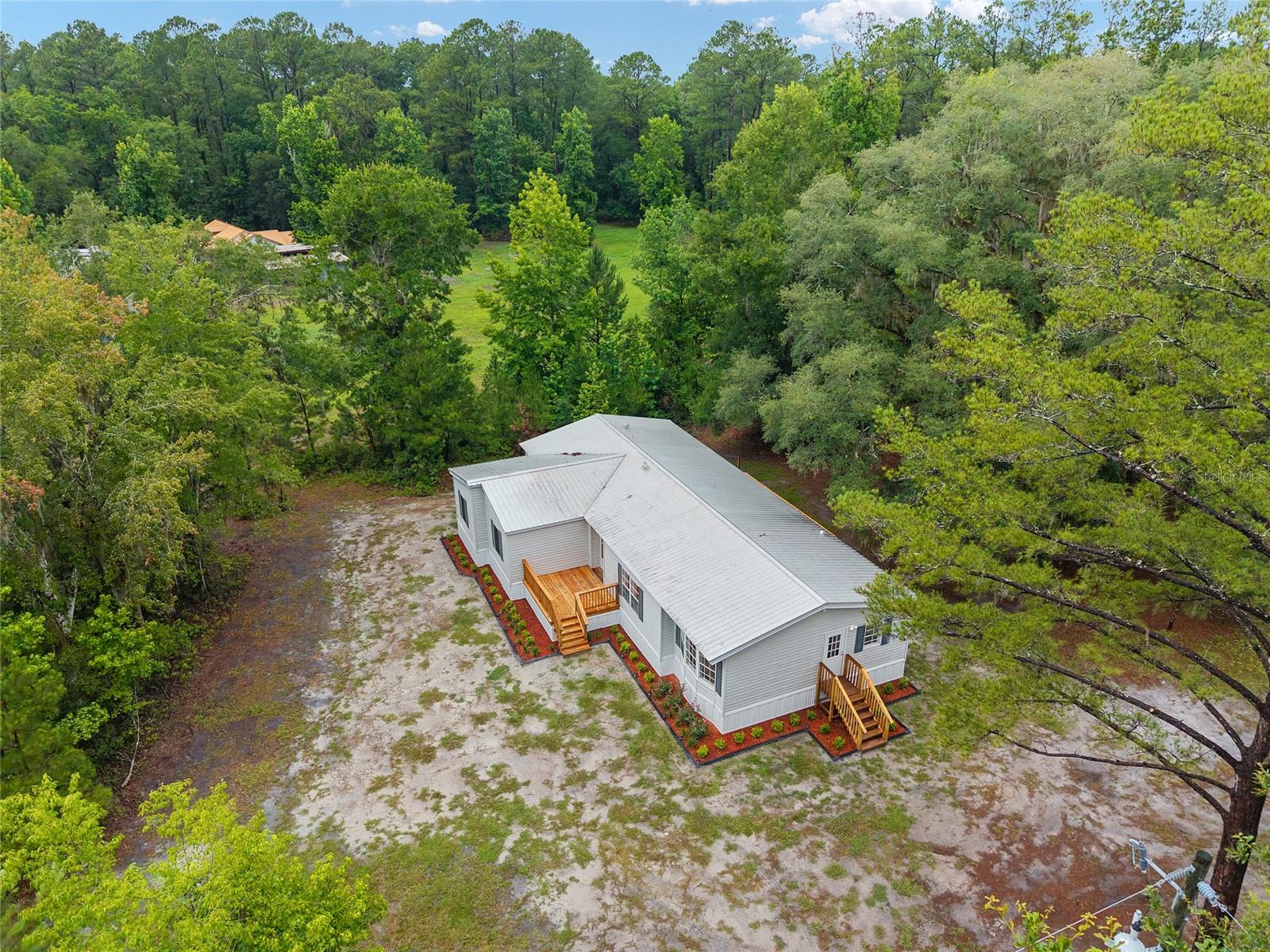 SADDLE BROOK ESTATE - Residential