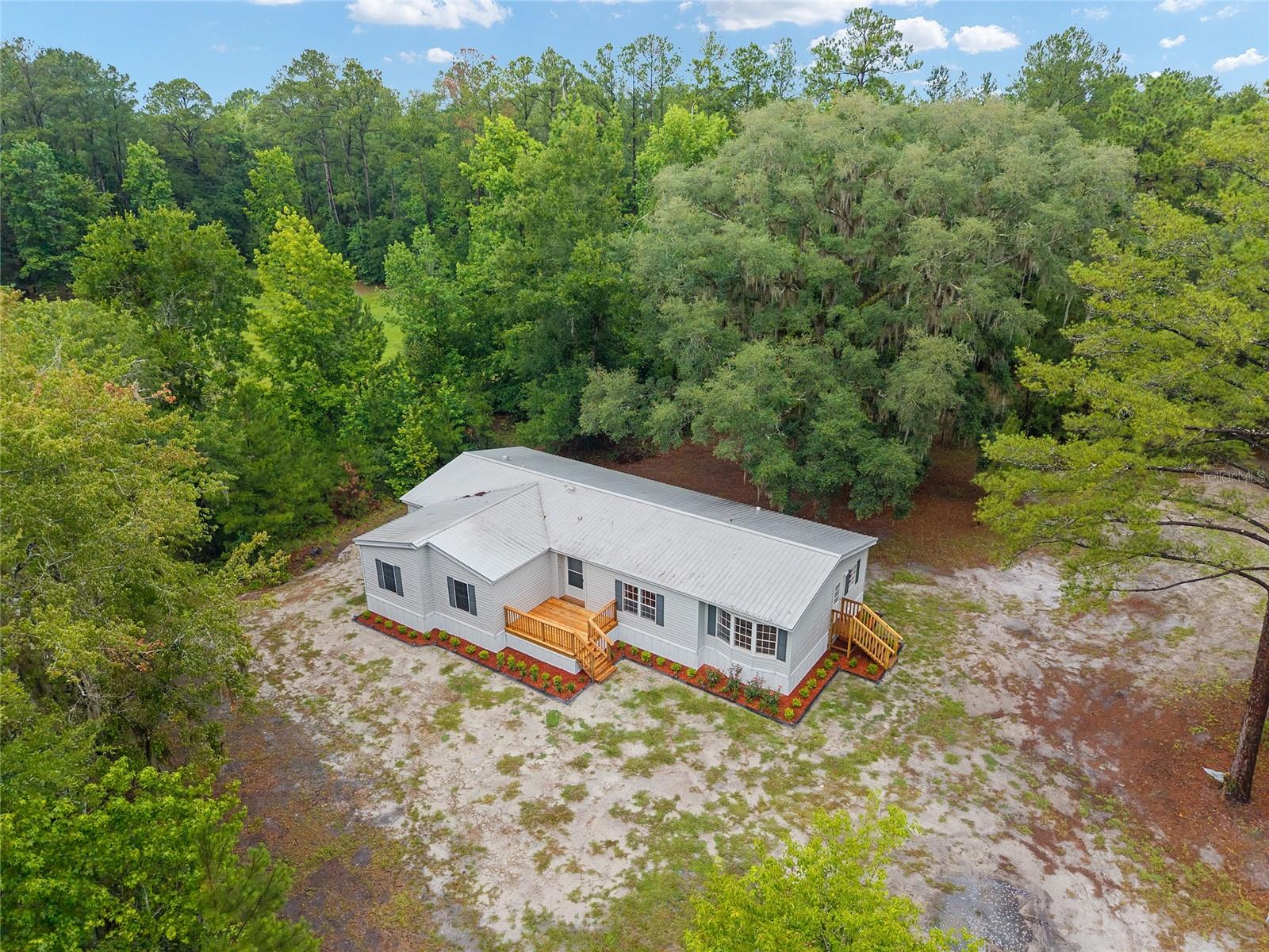 SADDLE BROOK ESTATE - Residential