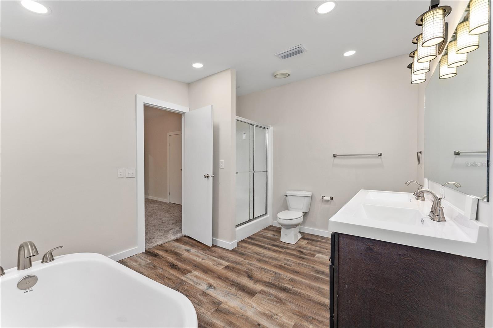 SADDLE BROOK ESTATE - Residential