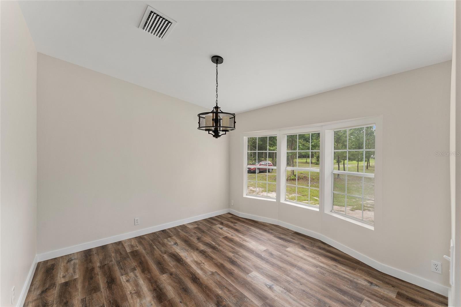 SADDLE BROOK ESTATE - Residential