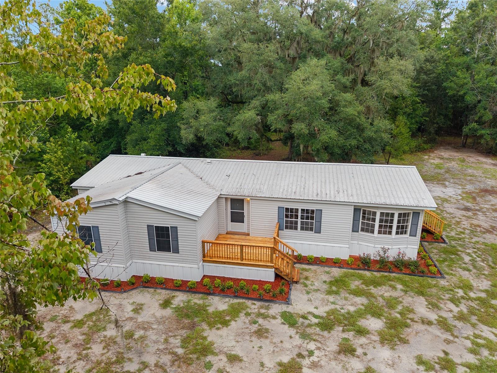 SADDLE BROOK ESTATE - Residential