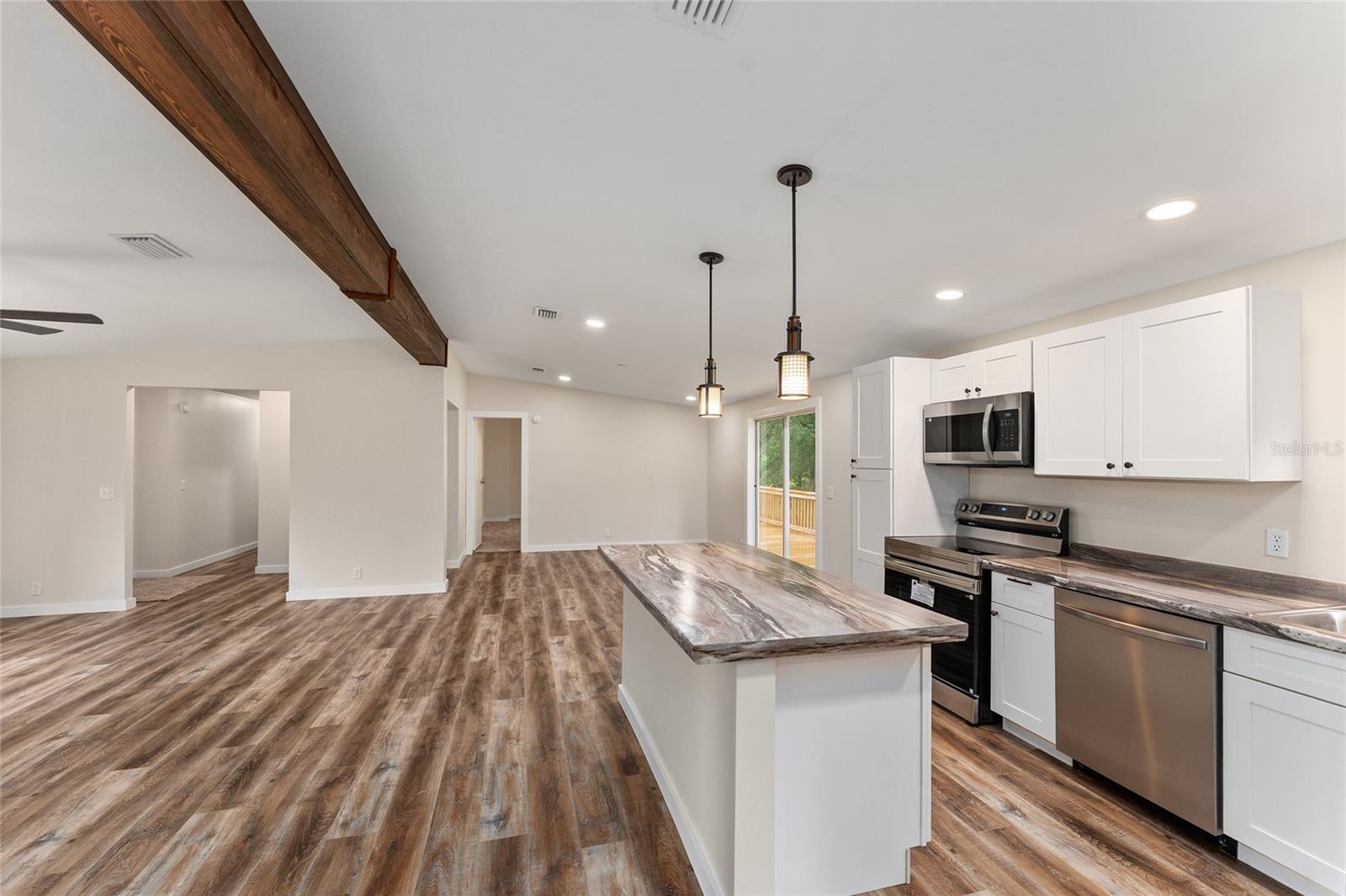SADDLE BROOK ESTATE - Residential