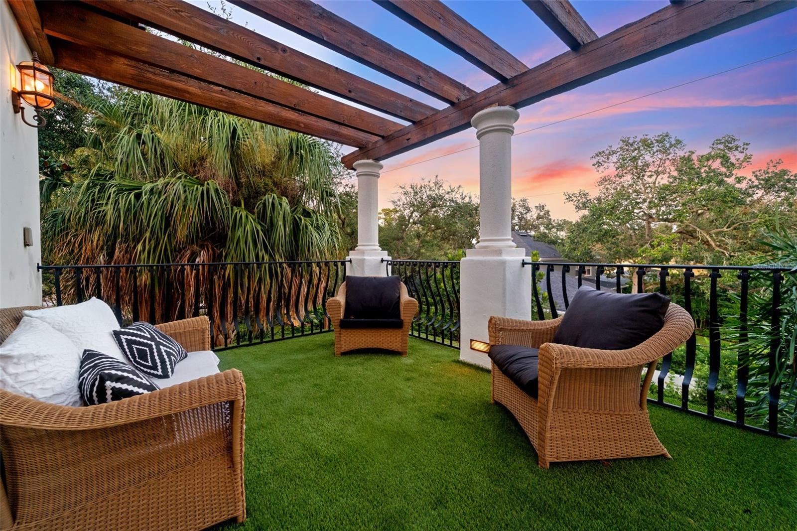 BEACH PARK - Residential Lease