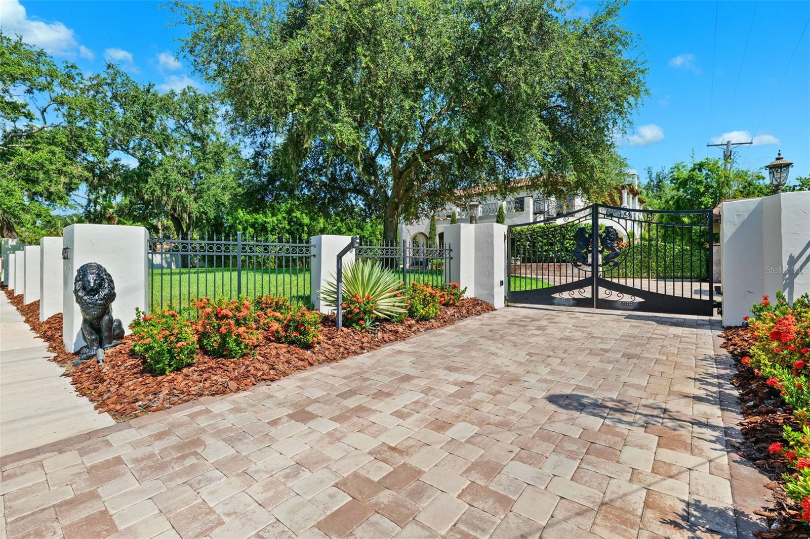 BEACH PARK - Residential Lease