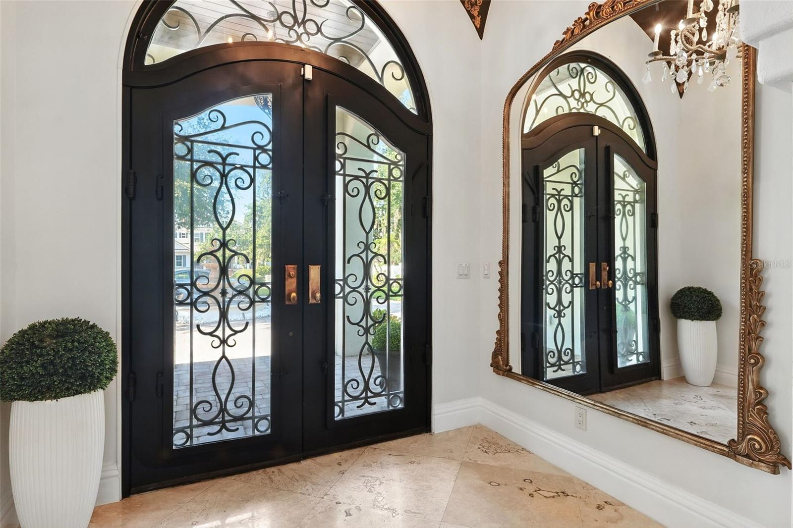 BEACH PARK - Residential Lease