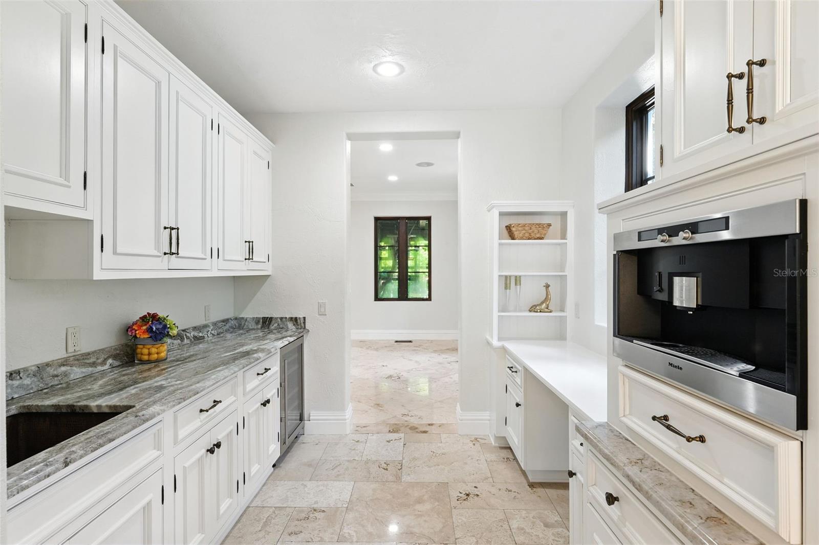 BEACH PARK - Residential Lease