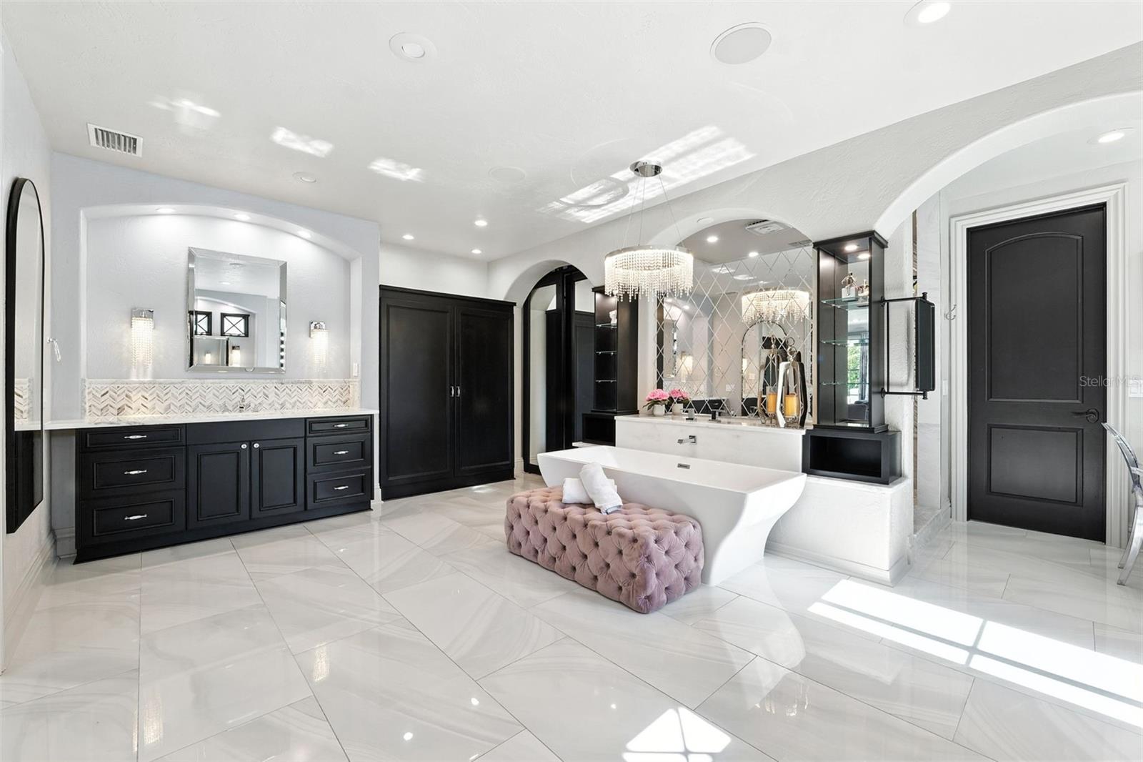 BEACH PARK - Residential Lease