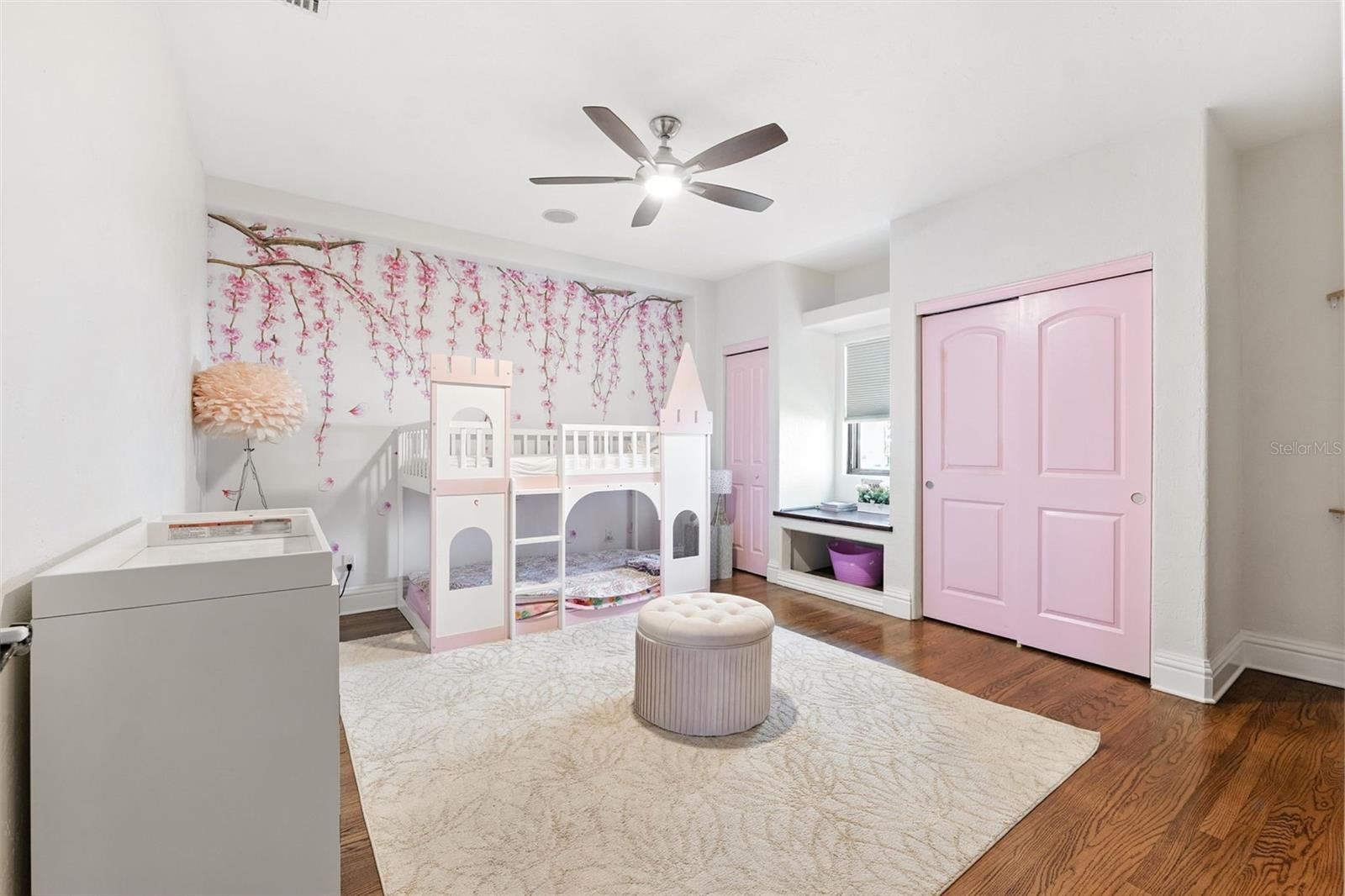 BEACH PARK - Residential Lease
