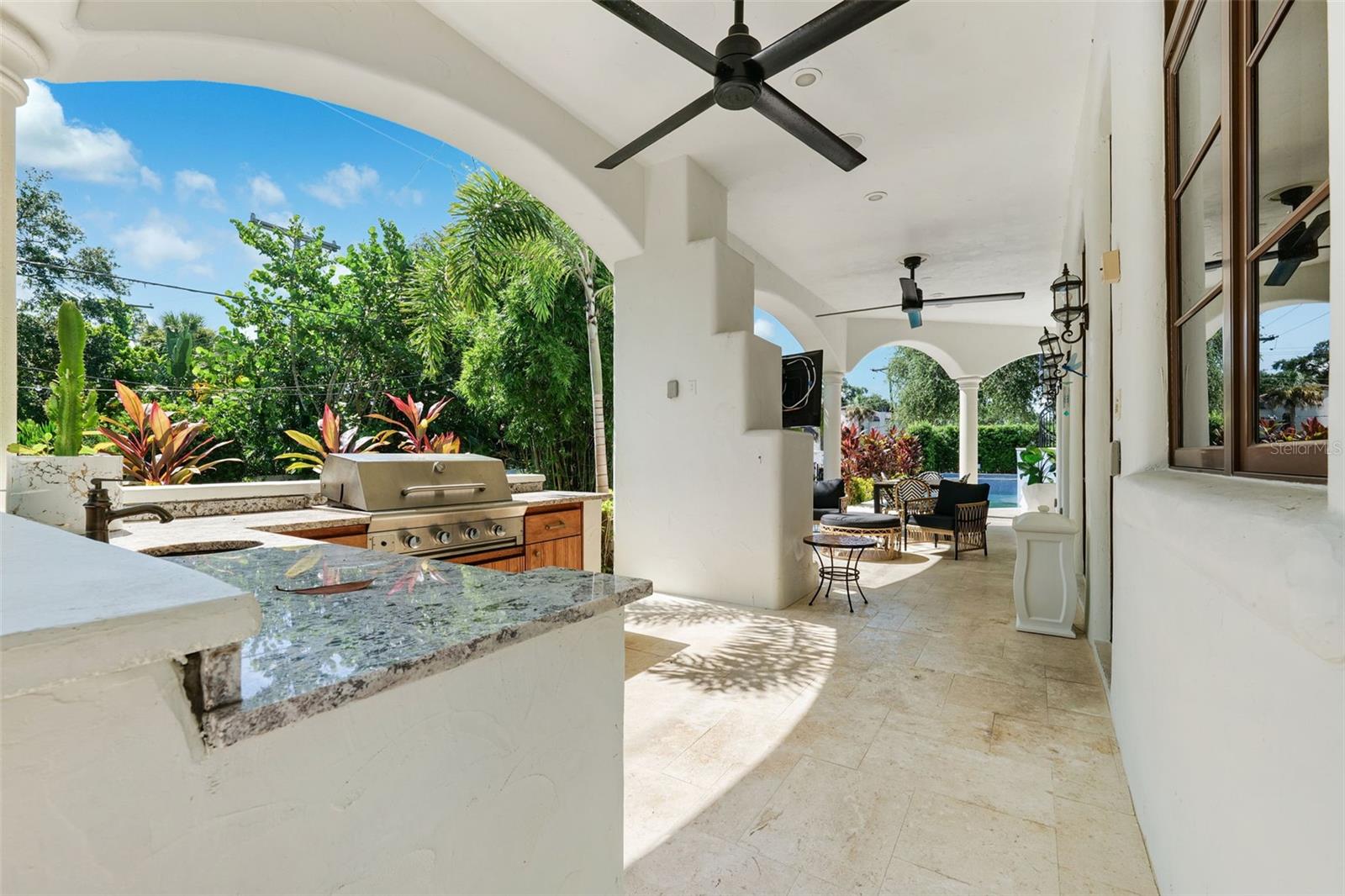 BEACH PARK - Residential Lease