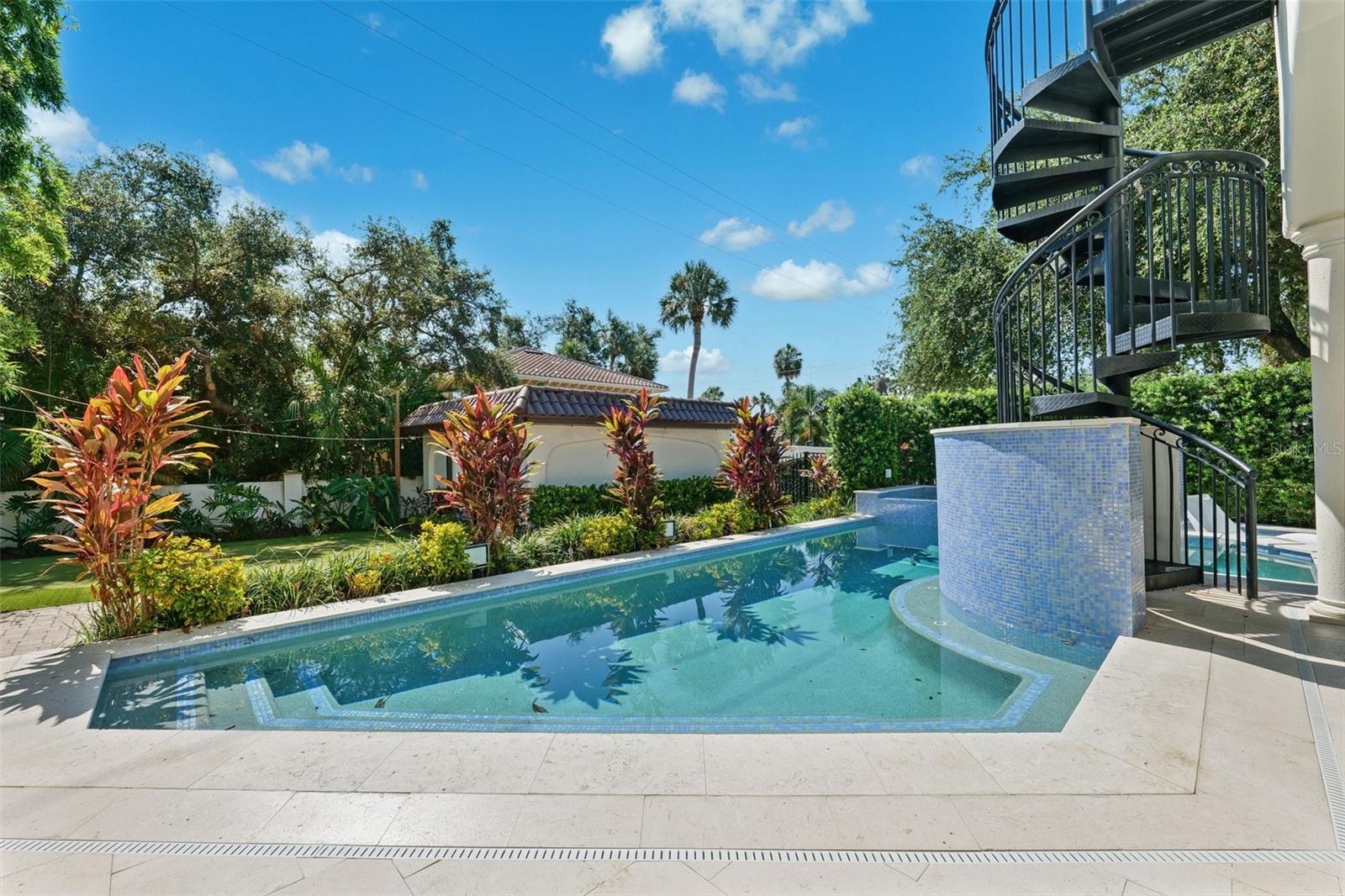 BEACH PARK - Residential Lease