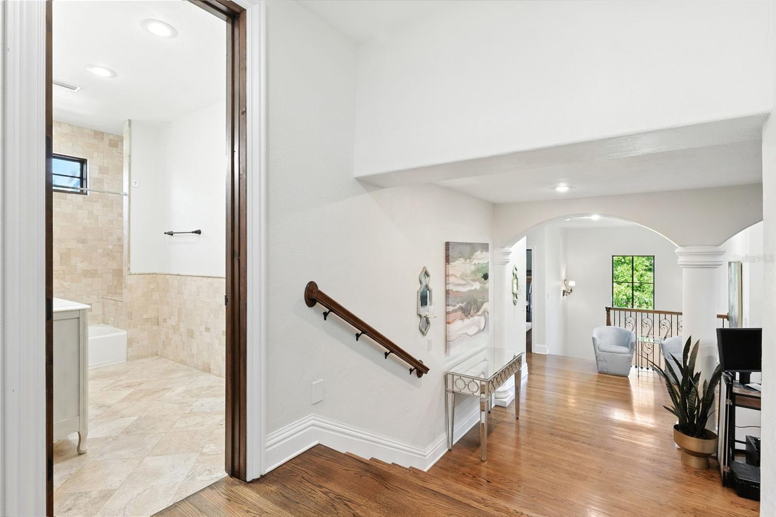 BEACH PARK - Residential Lease