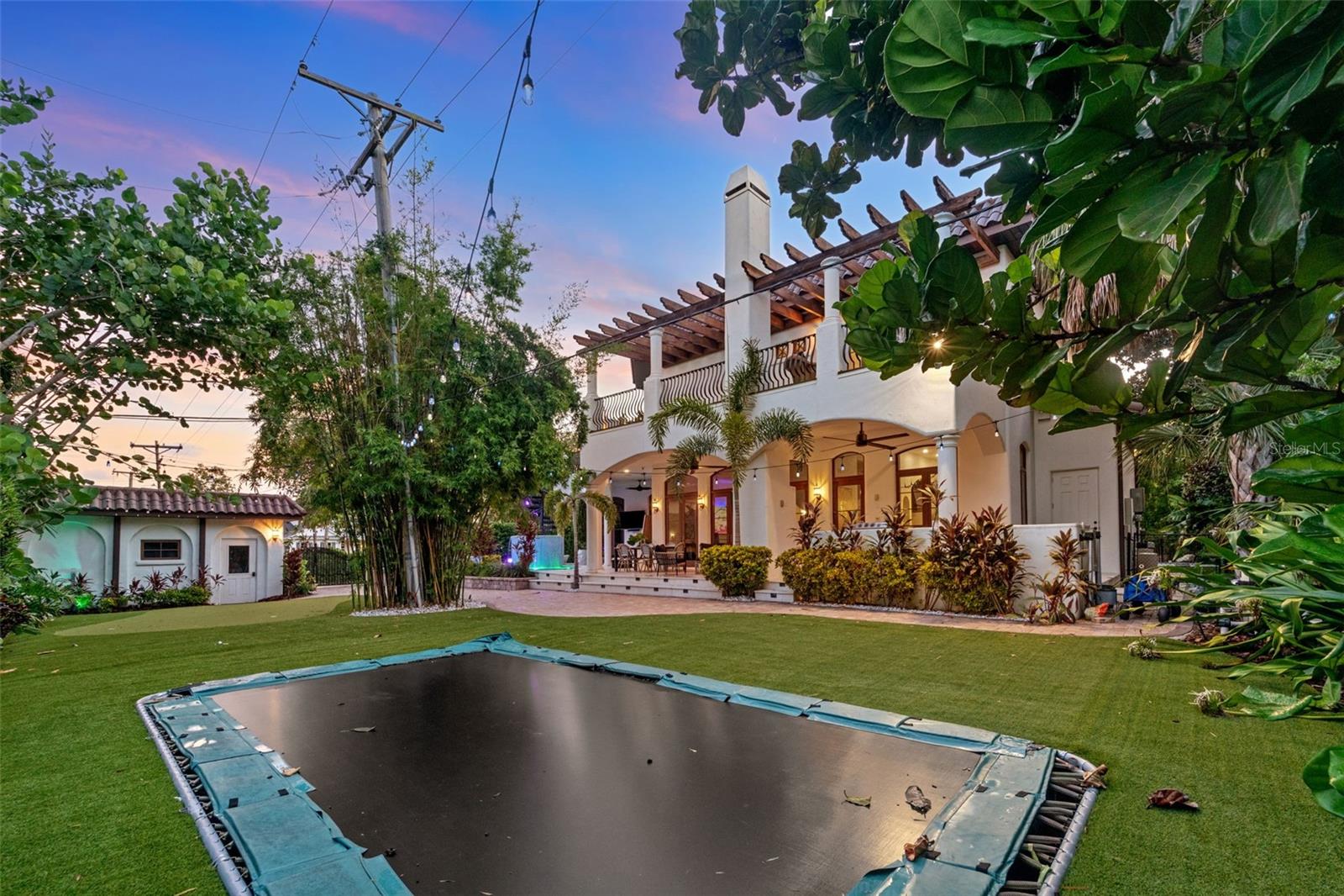 BEACH PARK - Residential Lease