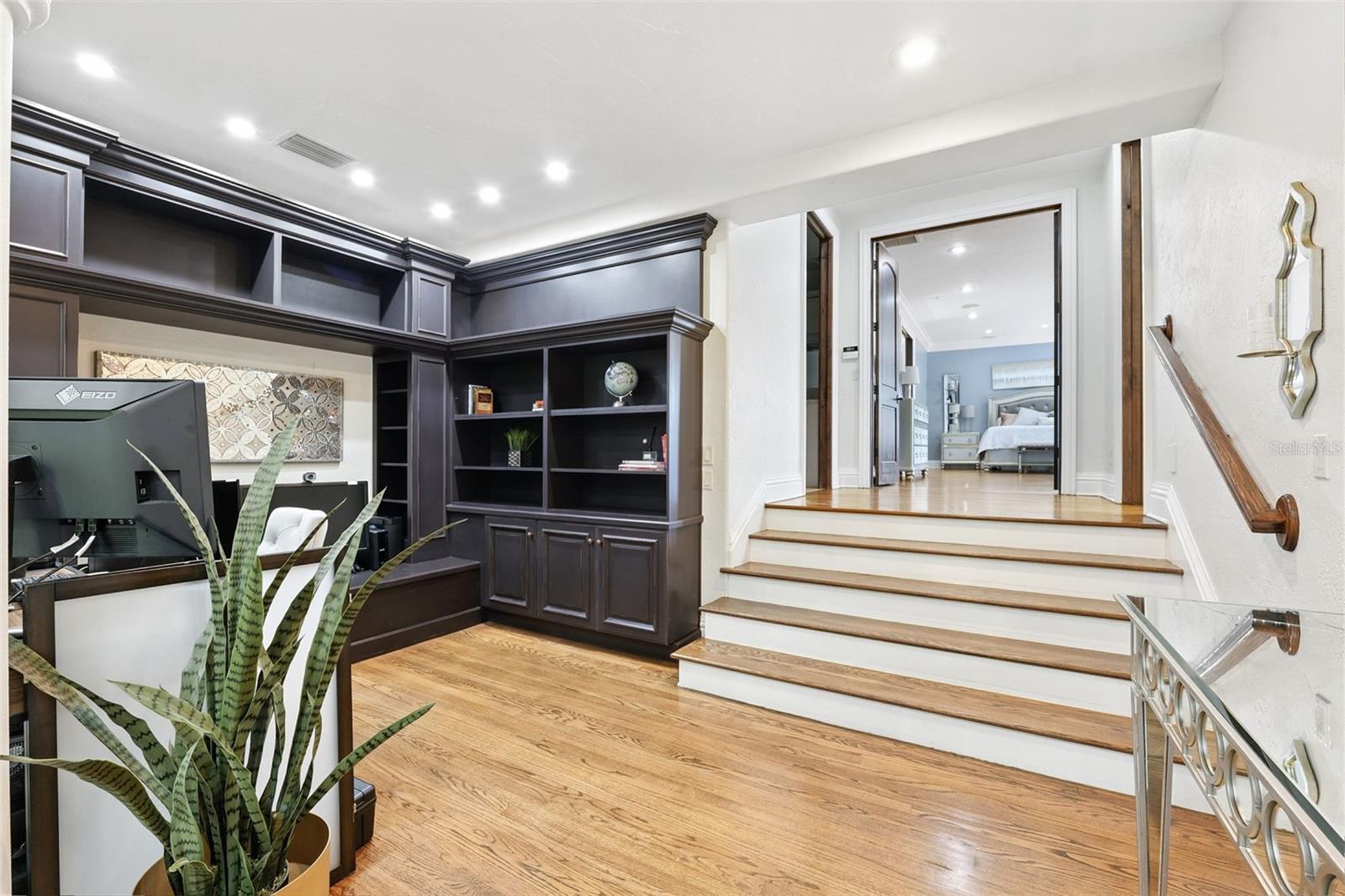 BEACH PARK - Residential Lease