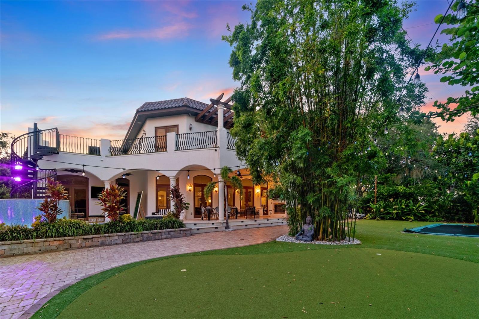 BEACH PARK - Residential Lease