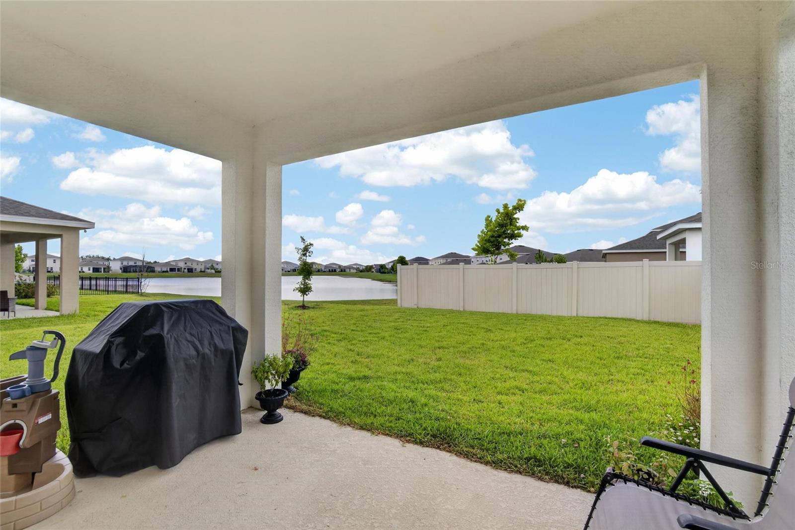 MANGROVE MANOR - Residential