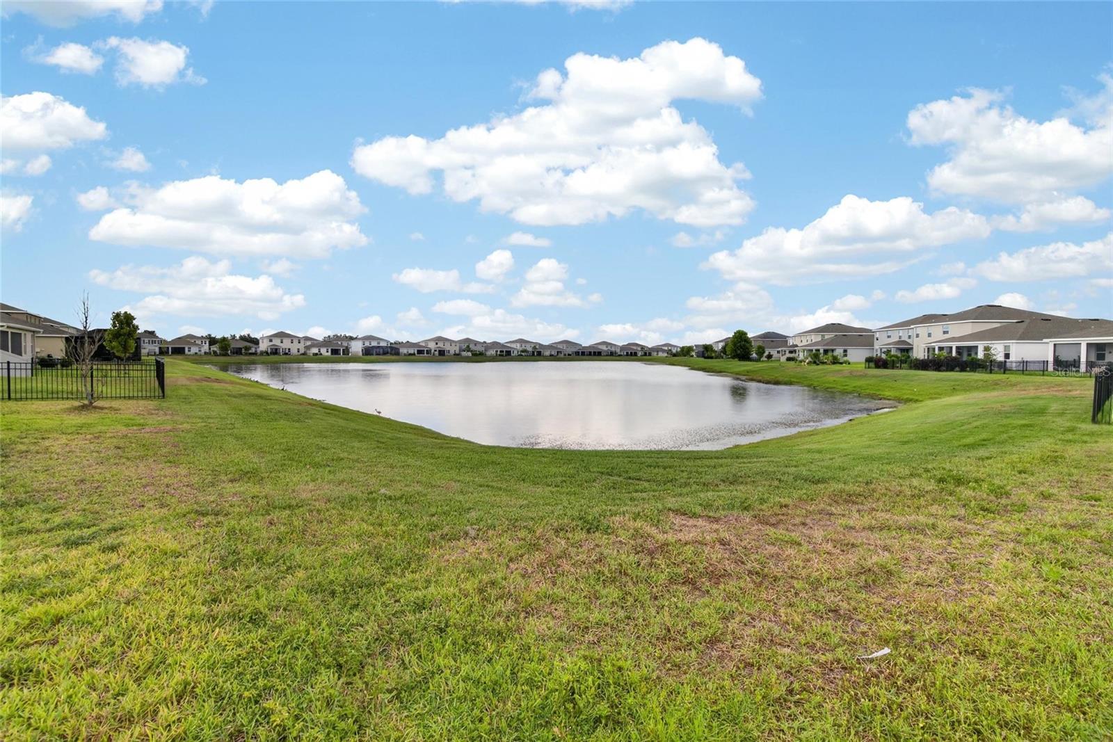 MANGROVE MANOR - Residential