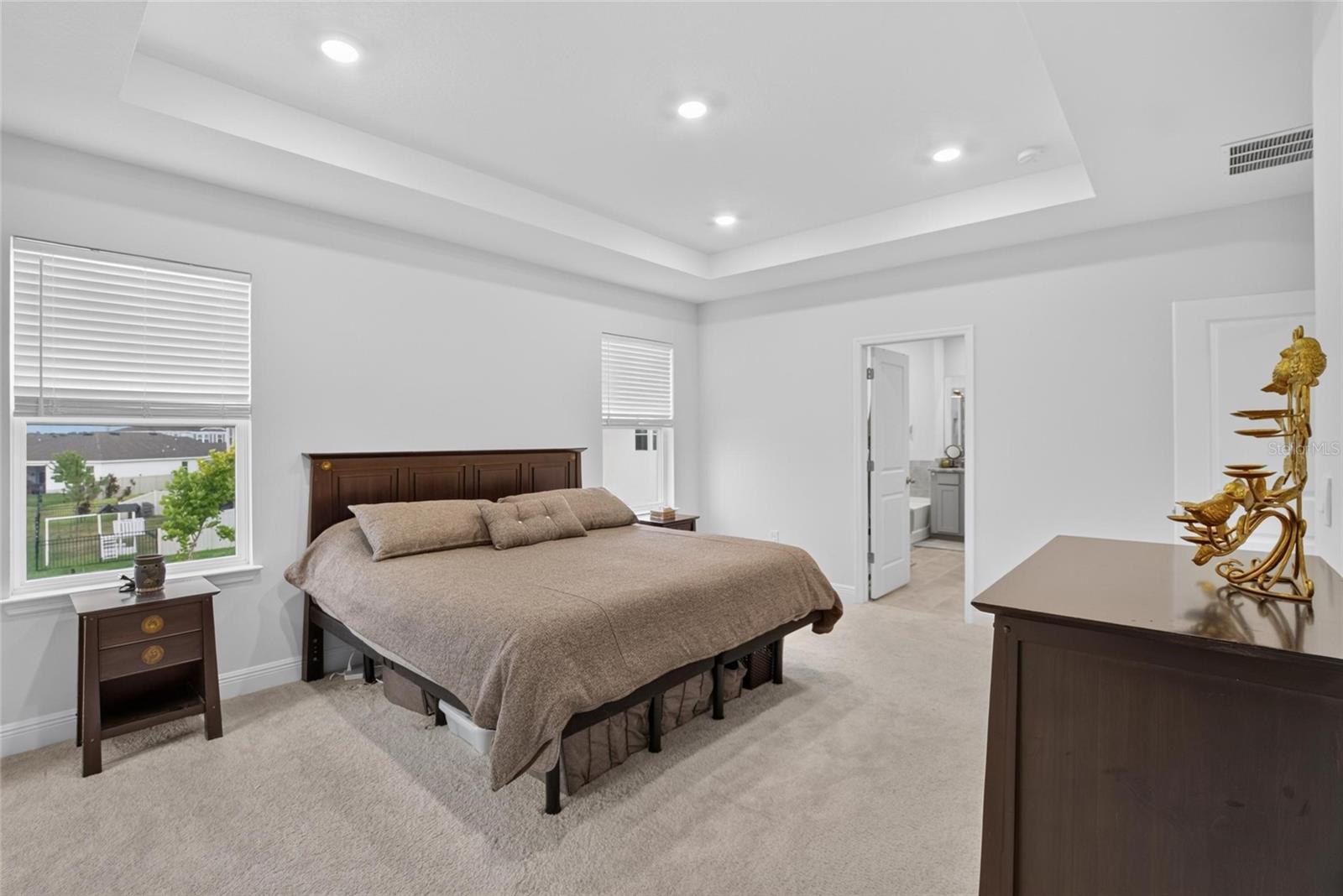MANGROVE MANOR - Residential