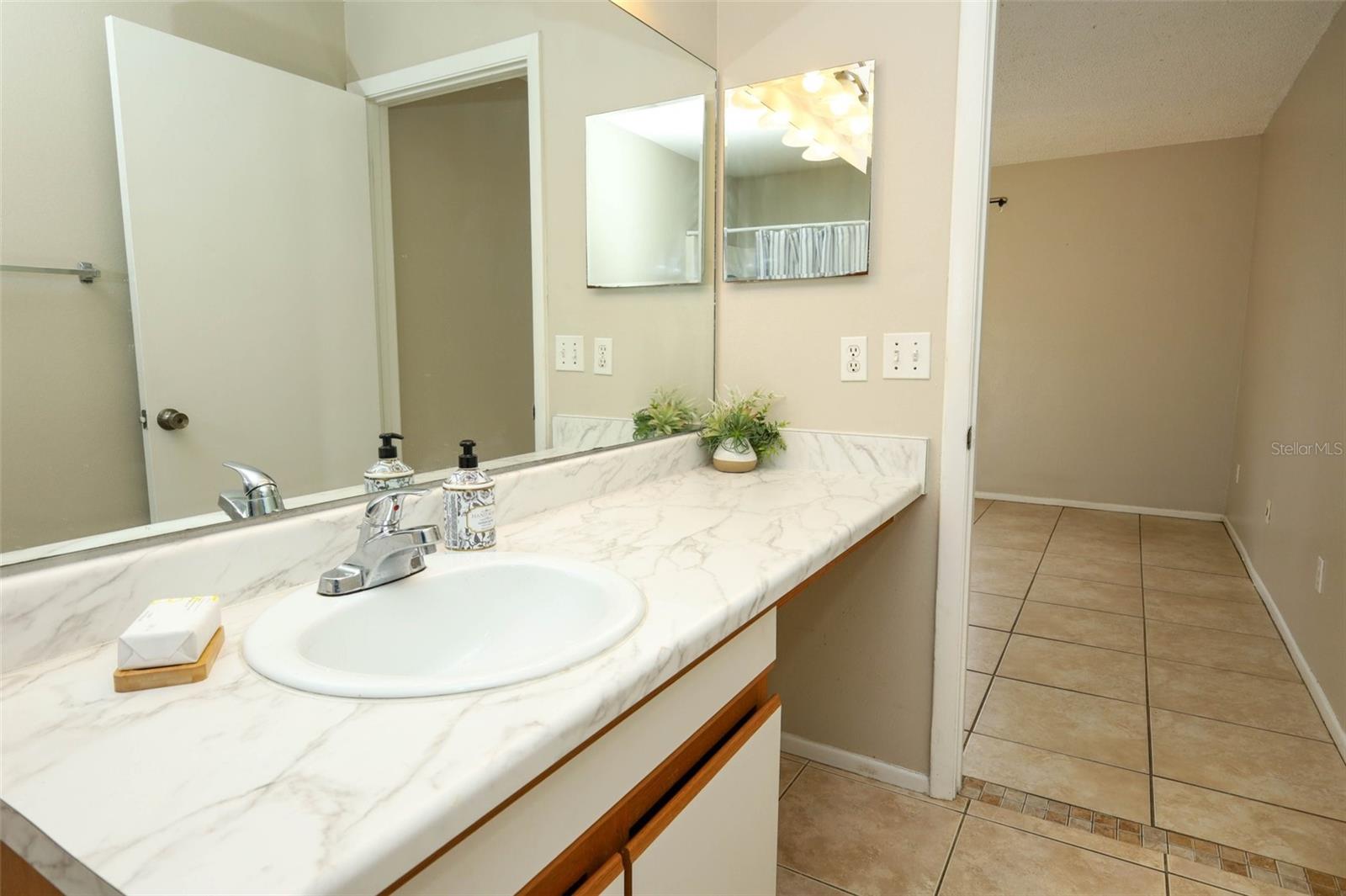 HUNTERS RESERVE 2 A CONDO - Residential