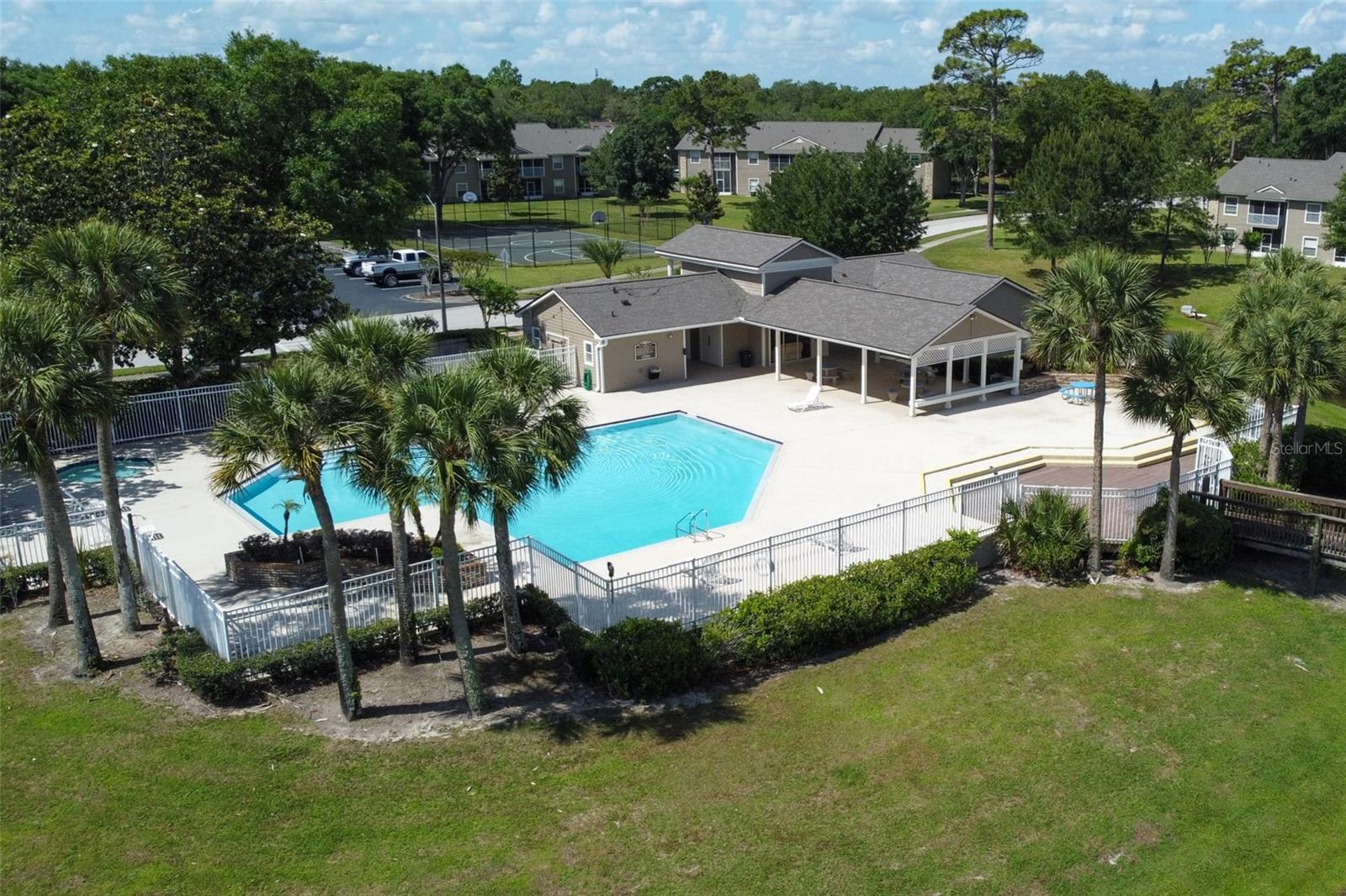 HUNTERS RESERVE 2 A CONDO - Residential