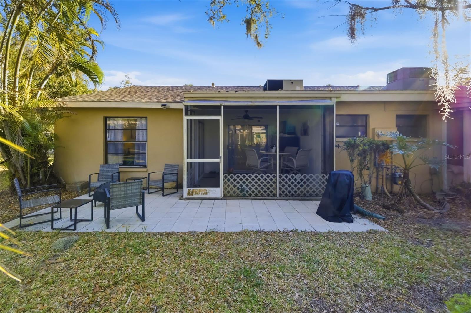 VILLAGE GARDENS PH 1 - Residential