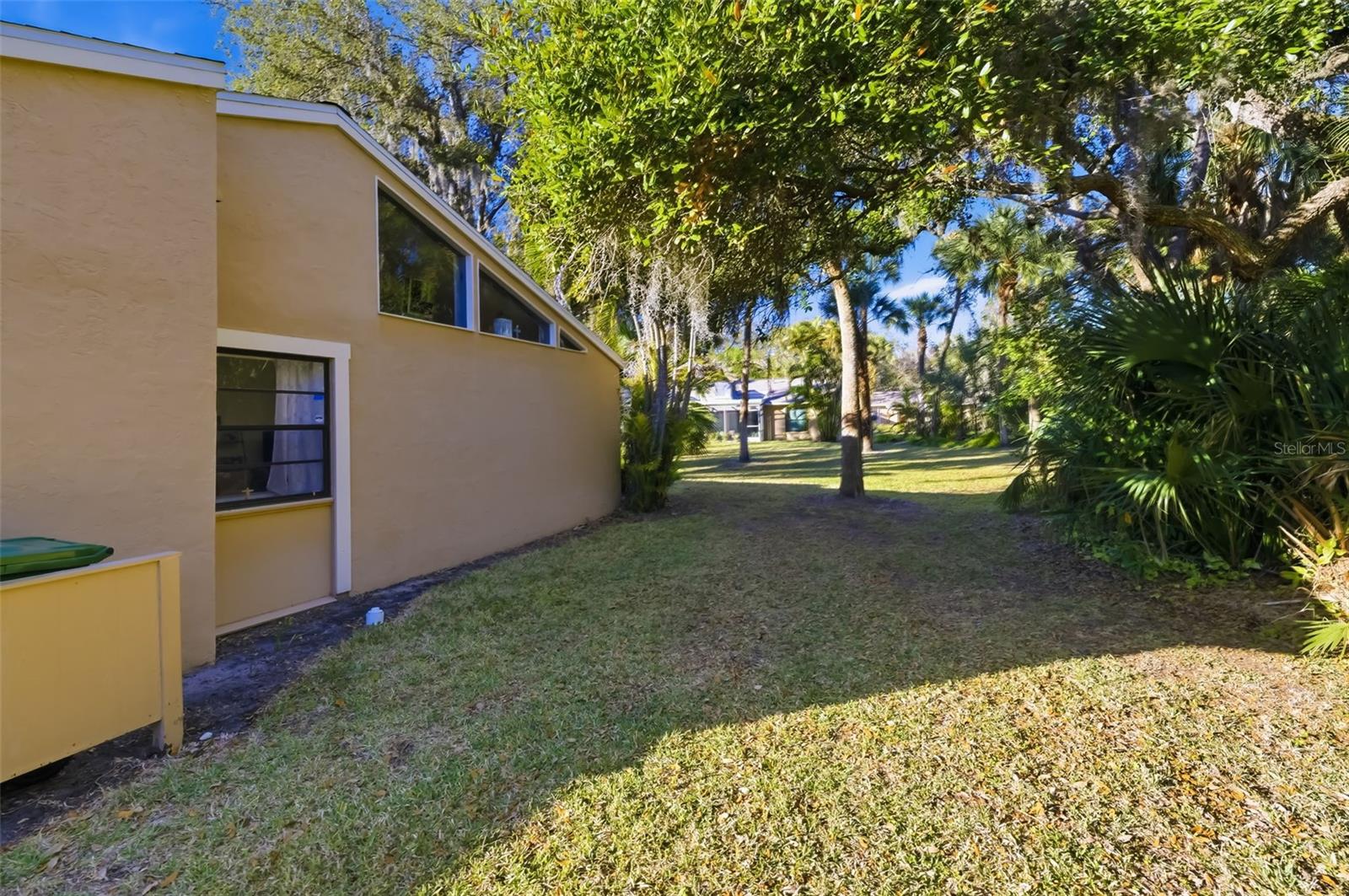 VILLAGE GARDENS PH 1 - Residential