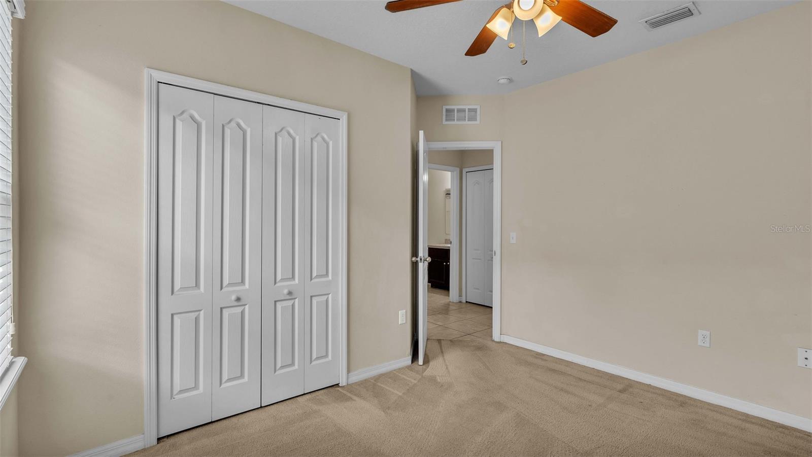 GLENBROOK CHASE - Residential Lease