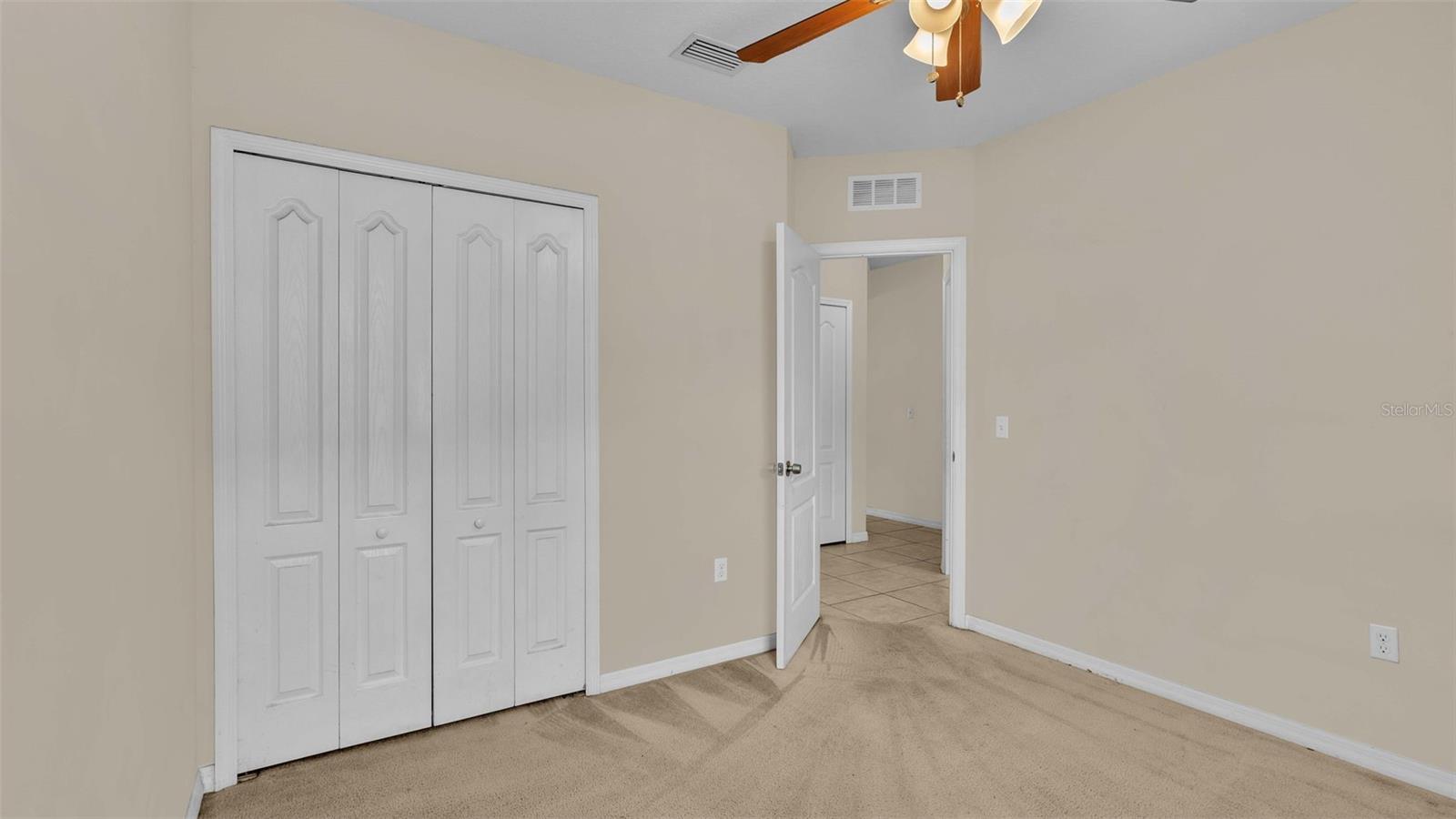 GLENBROOK CHASE - Residential Lease