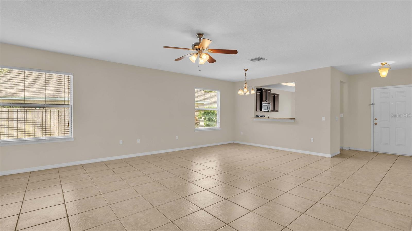 GLENBROOK CHASE - Residential Lease