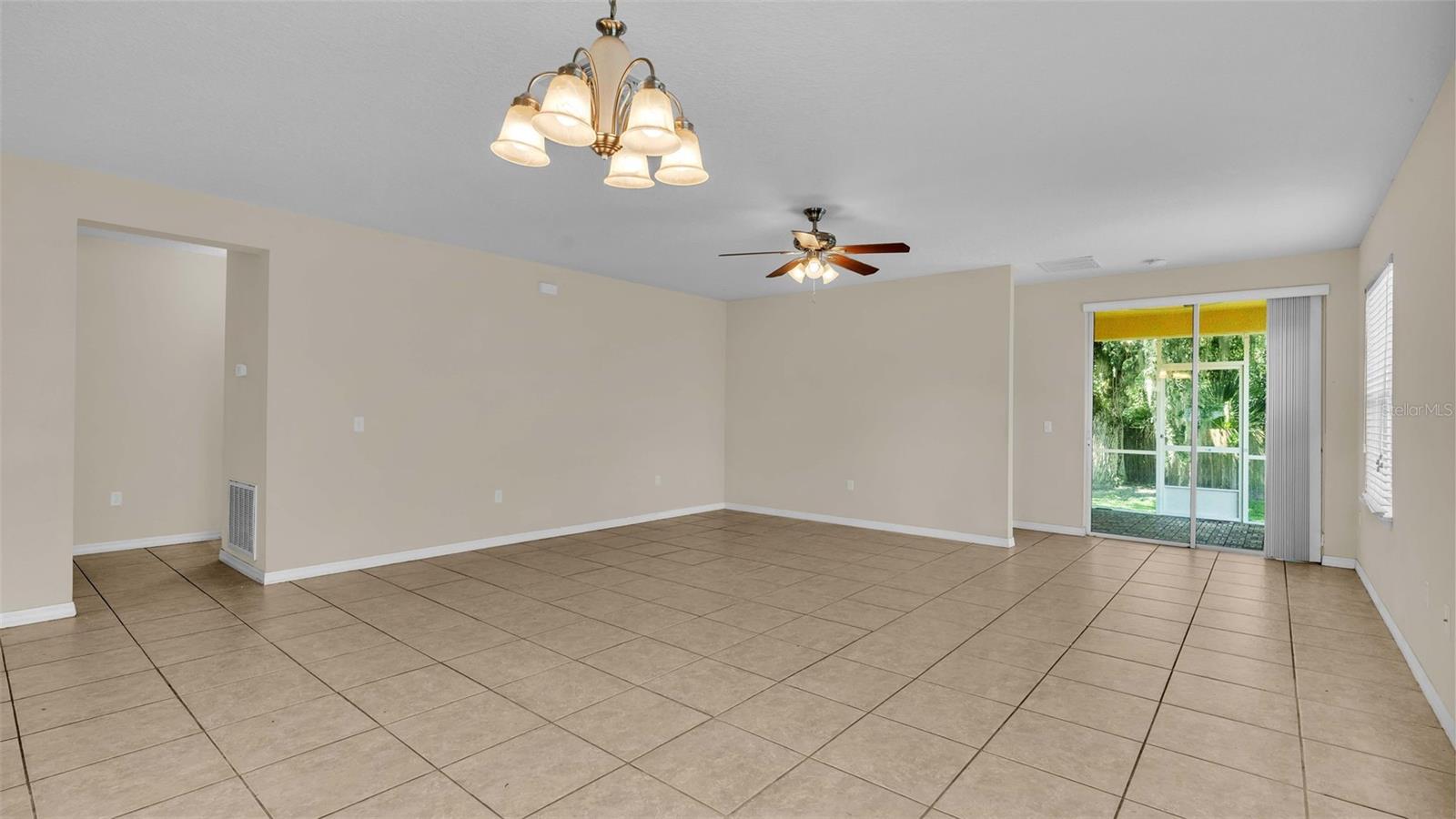 GLENBROOK CHASE - Residential Lease