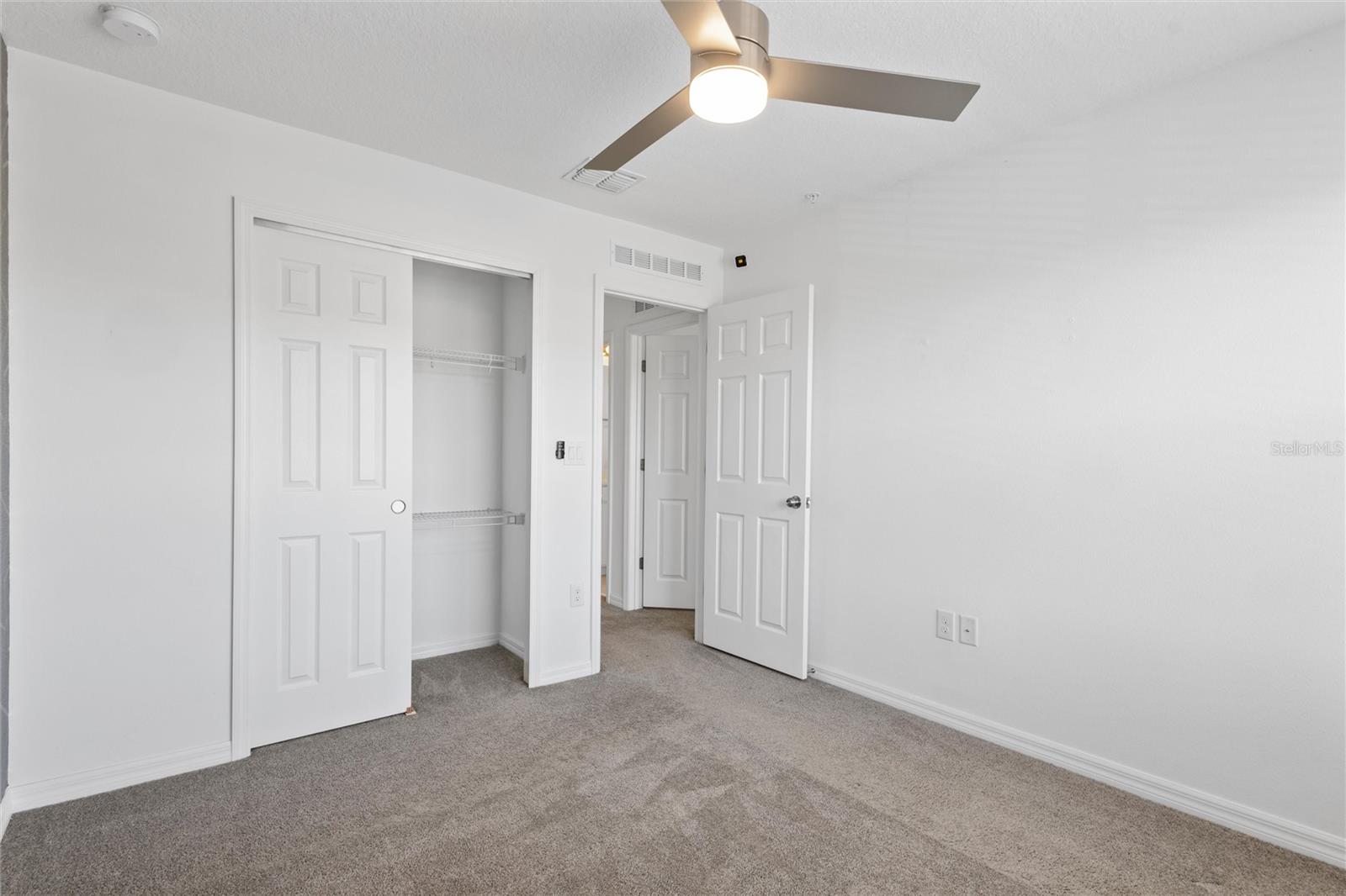 RANDAL WALK - Residential Lease