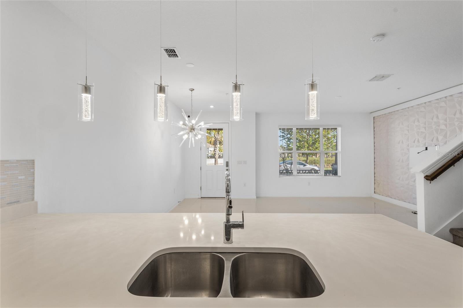 RANDAL WALK - Residential Lease