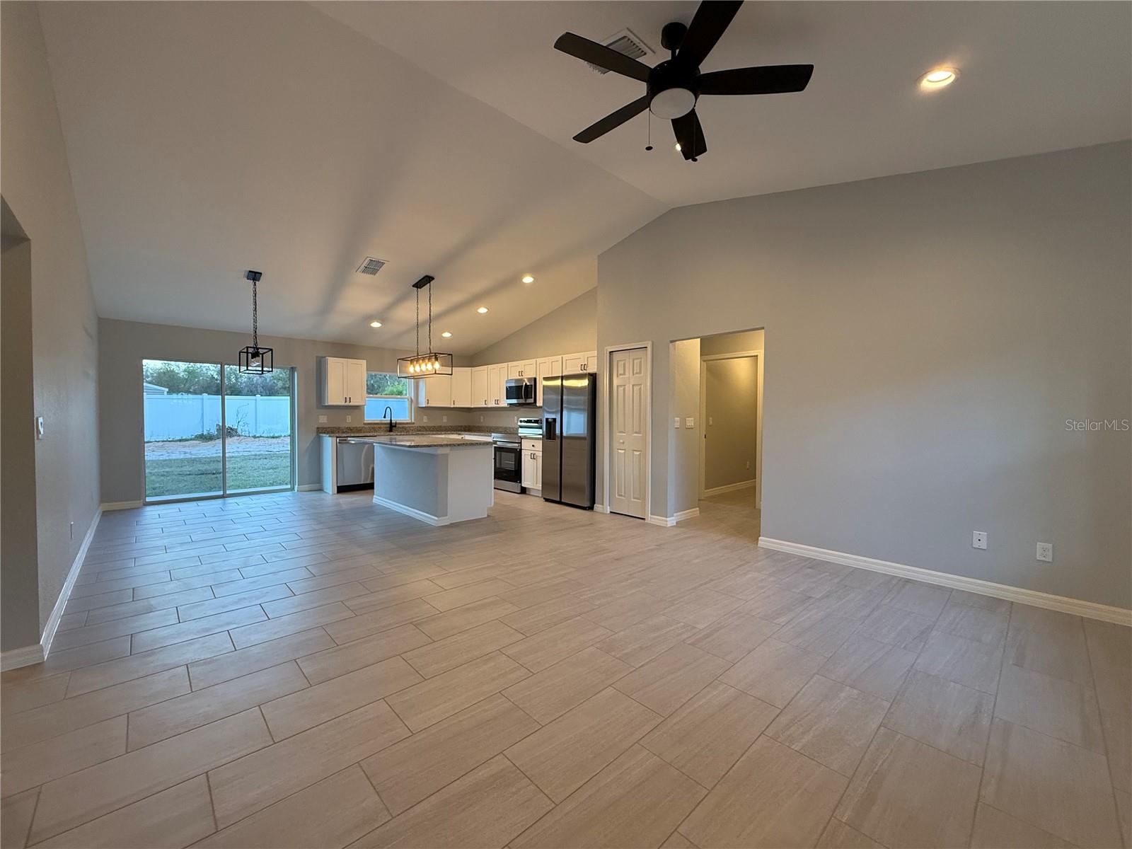 DUNNELLON OAKS - Residential