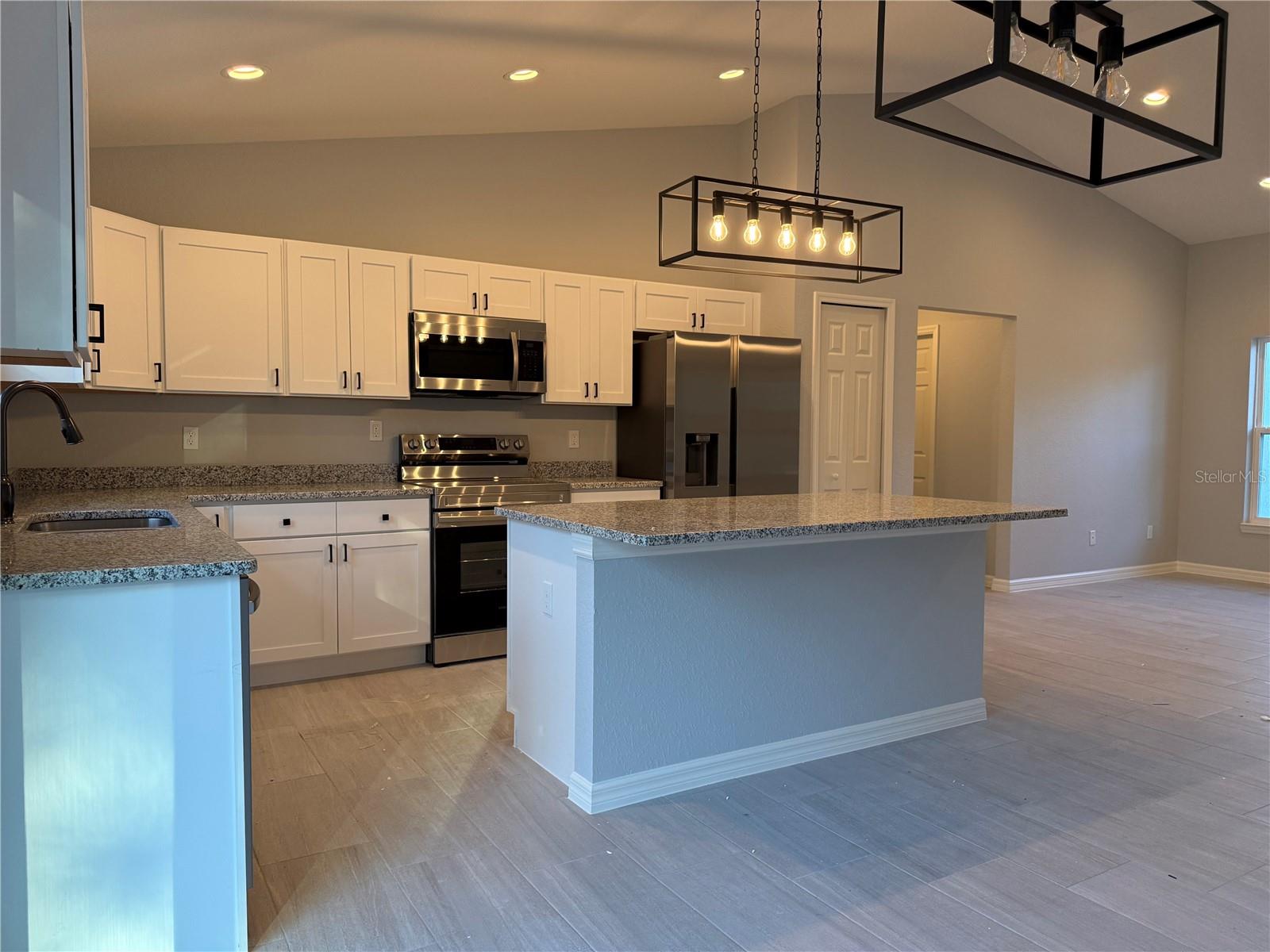 DUNNELLON OAKS - Residential