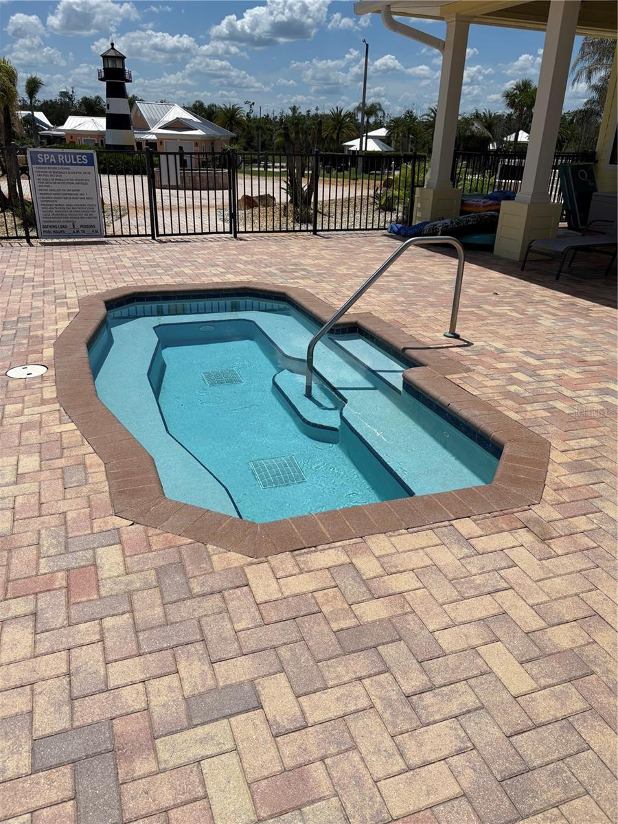 BAY LAKE RESIDENCE - Land