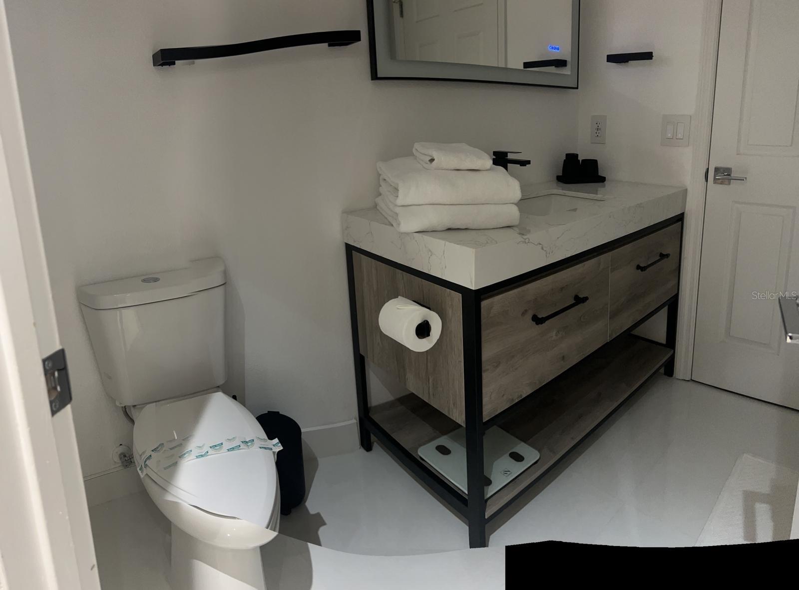 OAK RDG CONDO PH 3 - Residential