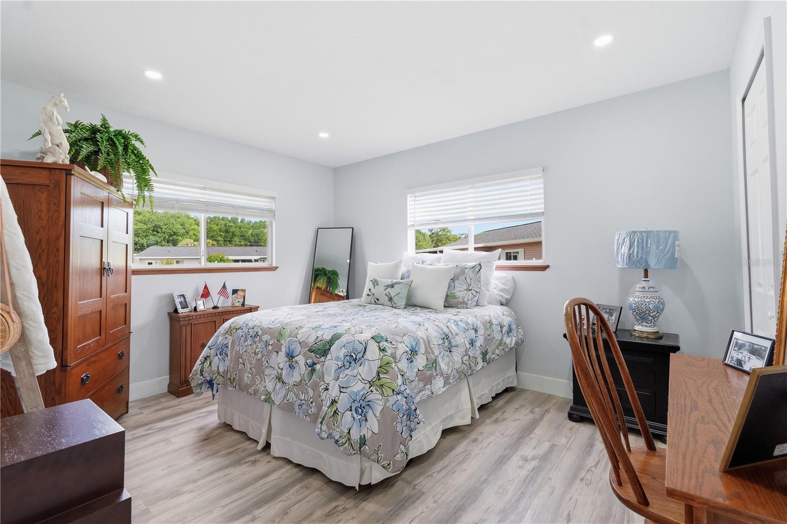 PALM CAY - Residential