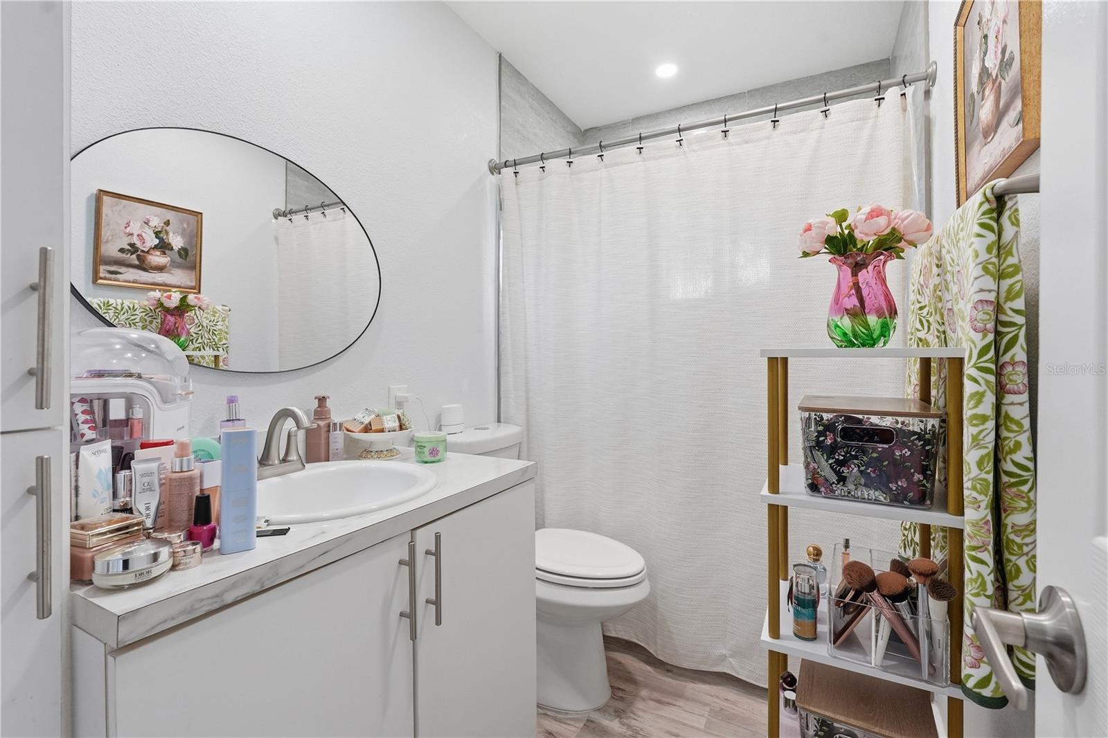 PALM CAY - Residential