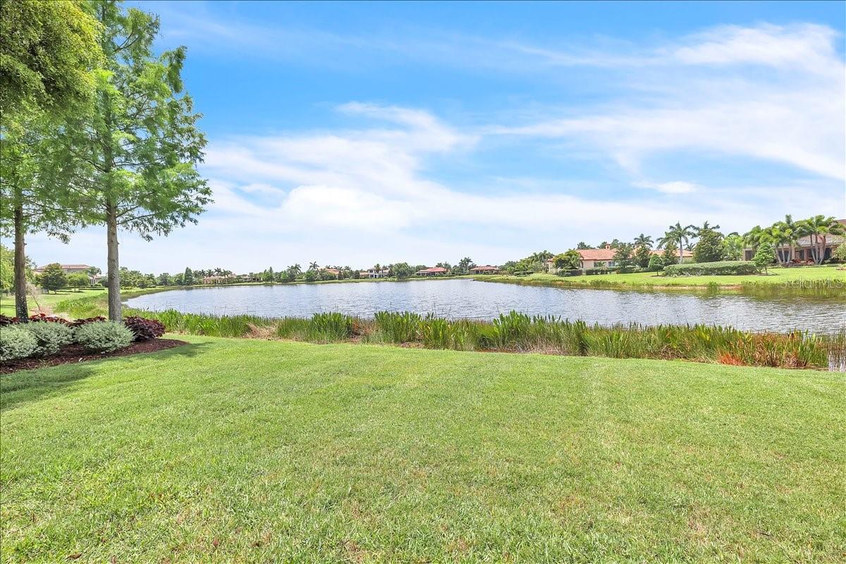 LAKE CLUB PH II UNIT 1-B - Residential