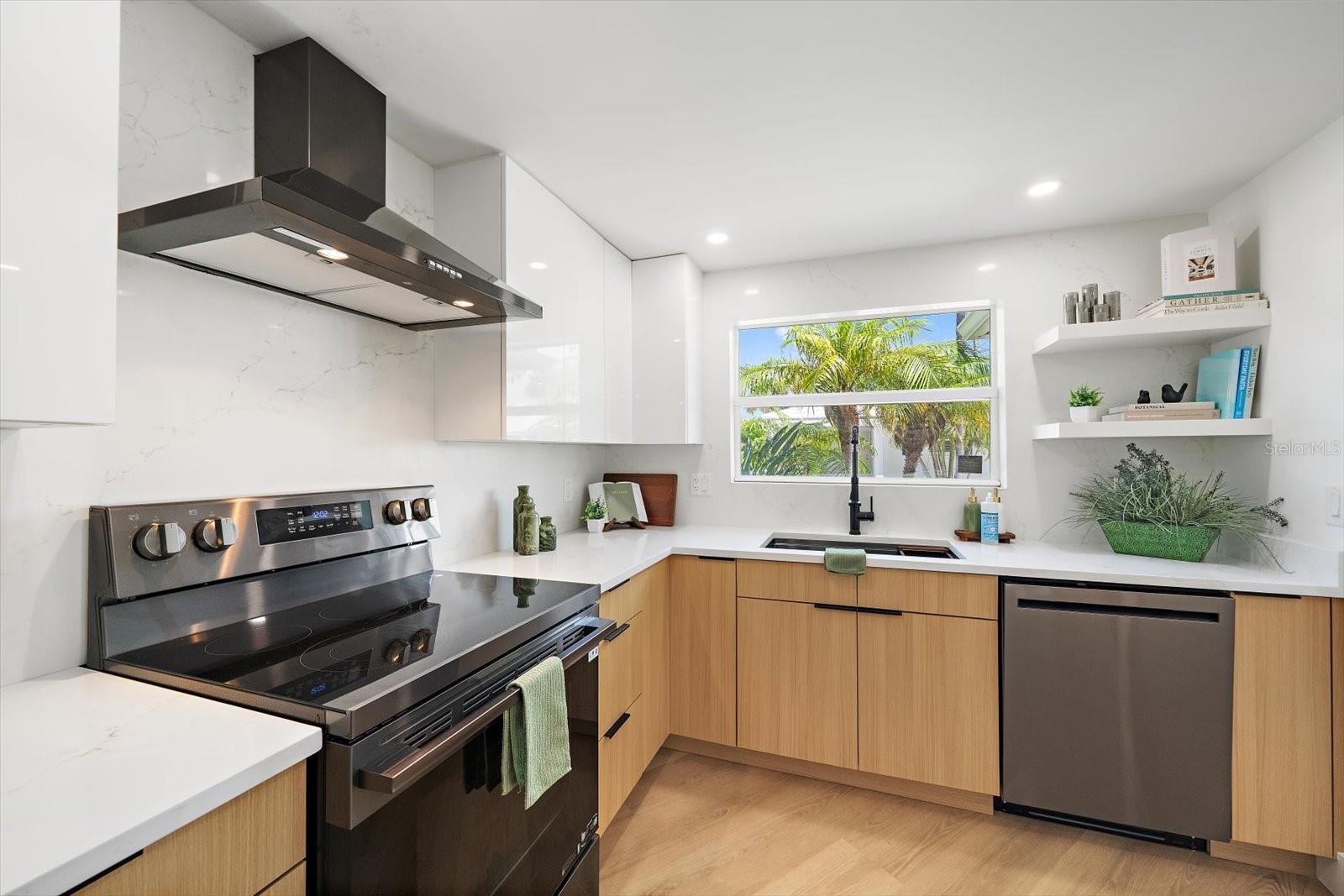 SPANISH MAIN YACHT CLUB CONDO - Residential